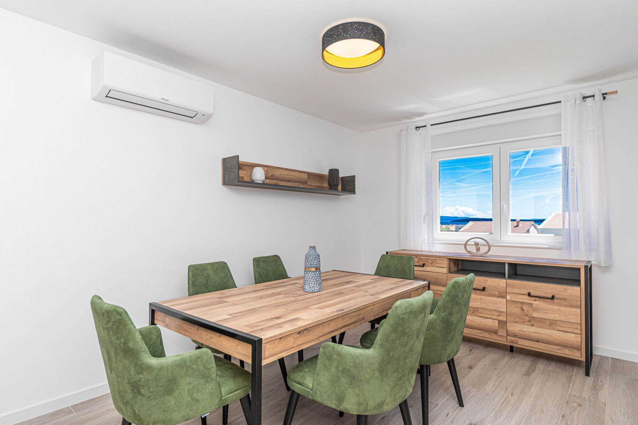 Elegant Kastel Novi Apartment with Sea View Balcony - Two Bedroom Apartment with Sea View and Balcony-Esszimmer