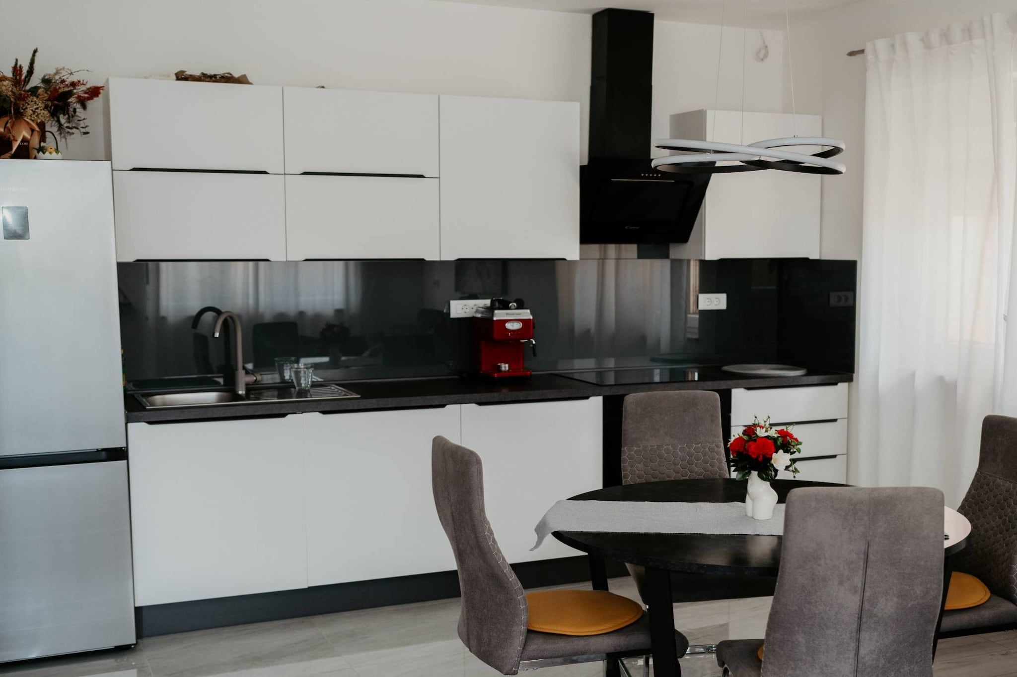 Modern Seget Vranjica Apartment with Terrace - Two Bedroom Apartment with Terrace-Kitchen