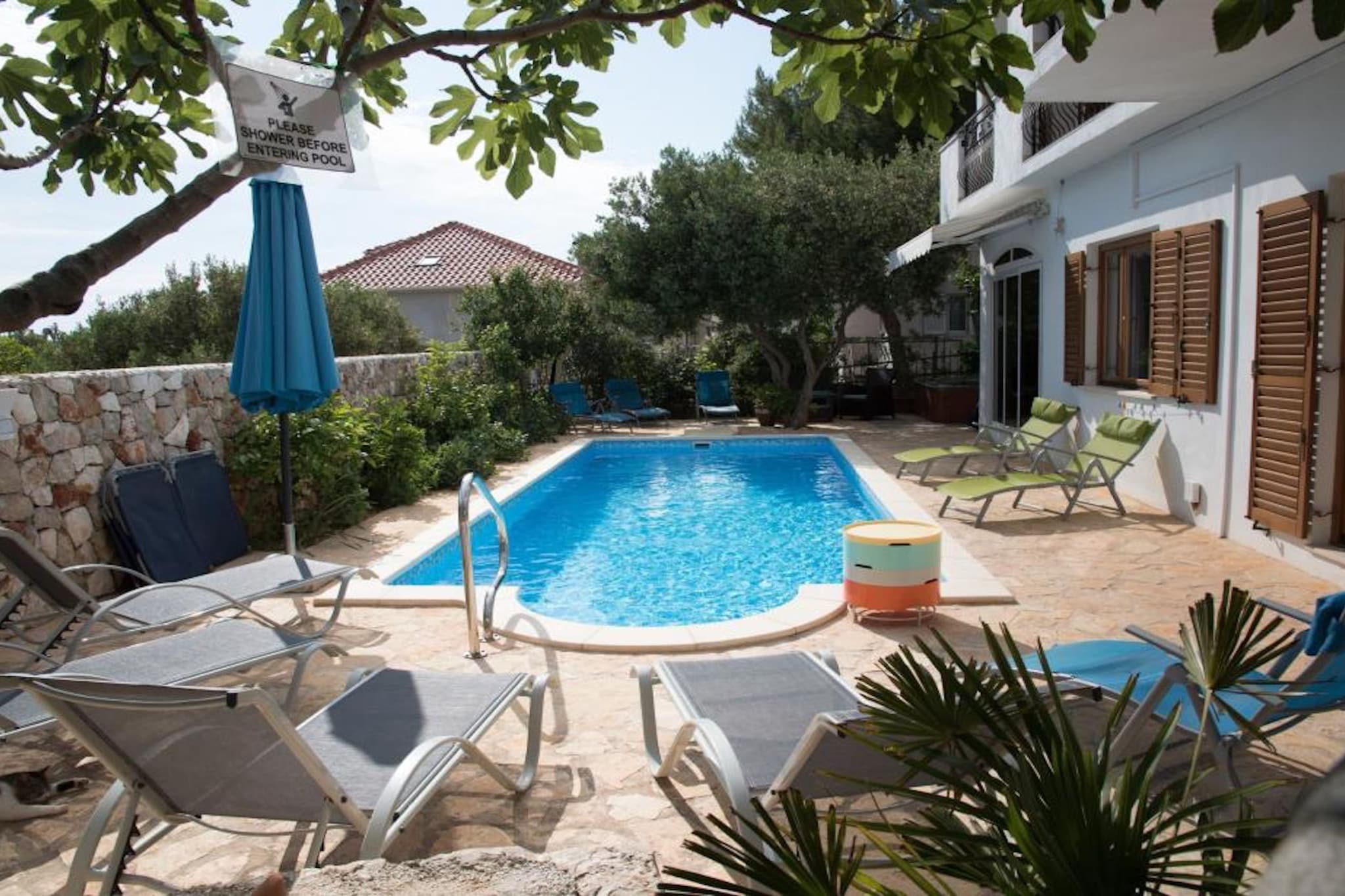 Apartments Francesco - Two Bedroom Apartment with Shared Pool-Piscine