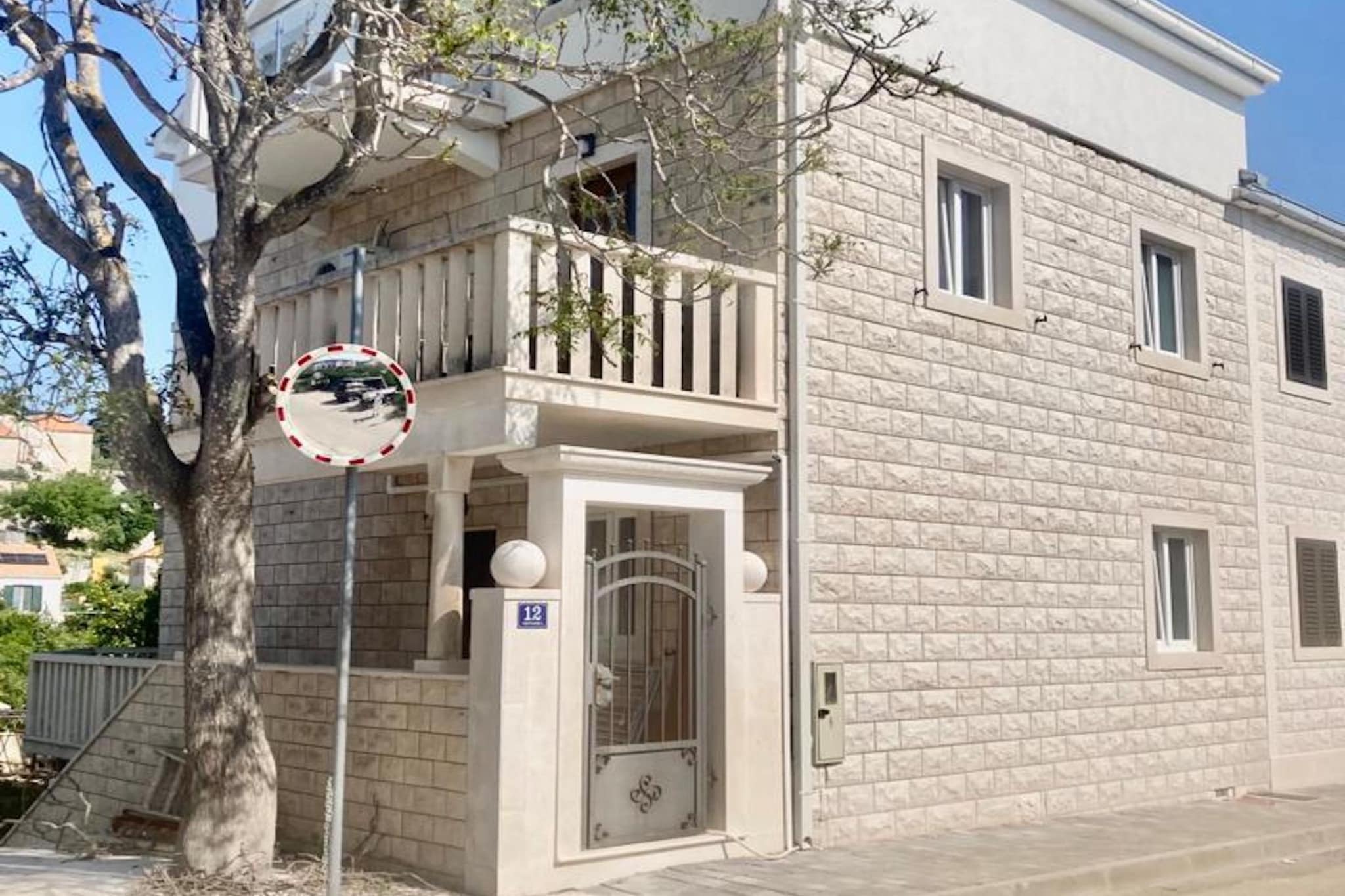 Apartments Sunshine Sutivan - Two Bedroom Apartment with Balcony-Buitenlucht