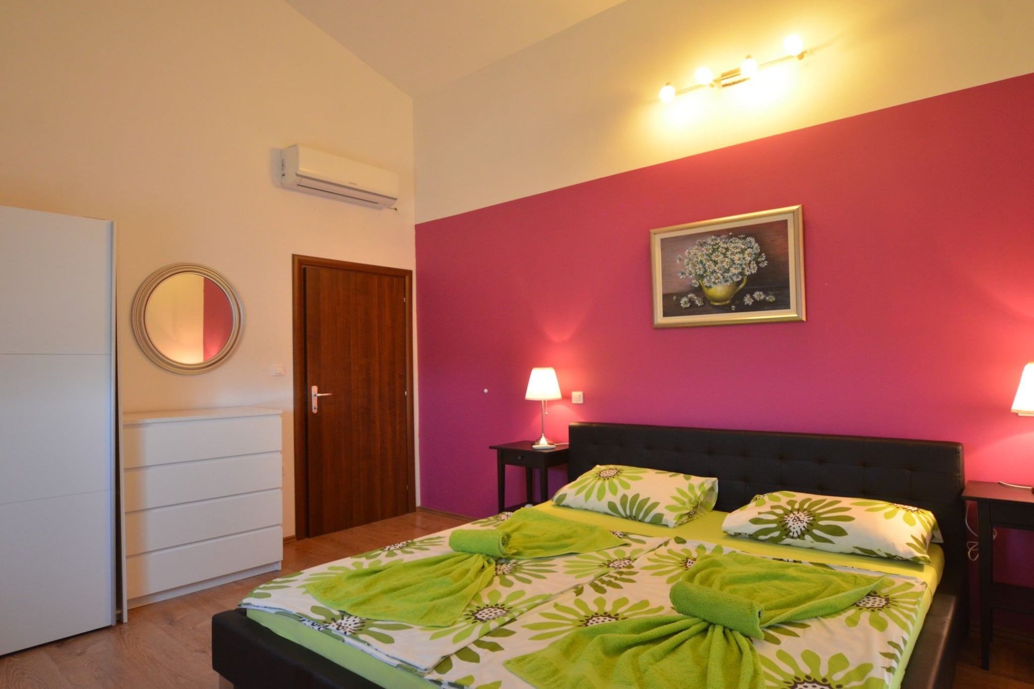 Exquisite Secluded Villa with Pool - Four Bedroom Villa with Pool-Schlafzimmer