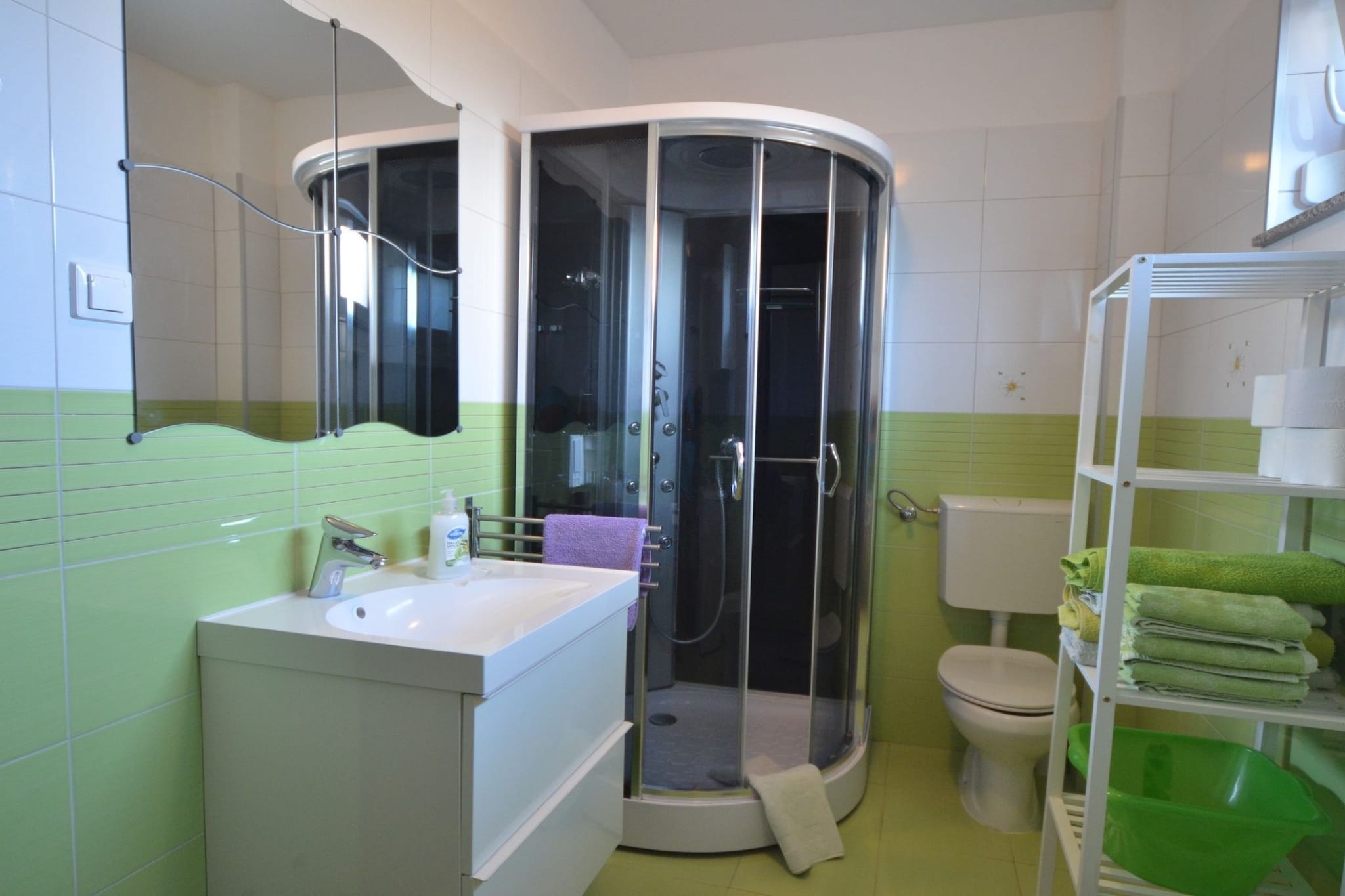 Exquisite Secluded Villa with Pool - Four Bedroom Villa with Pool-Badezimmer