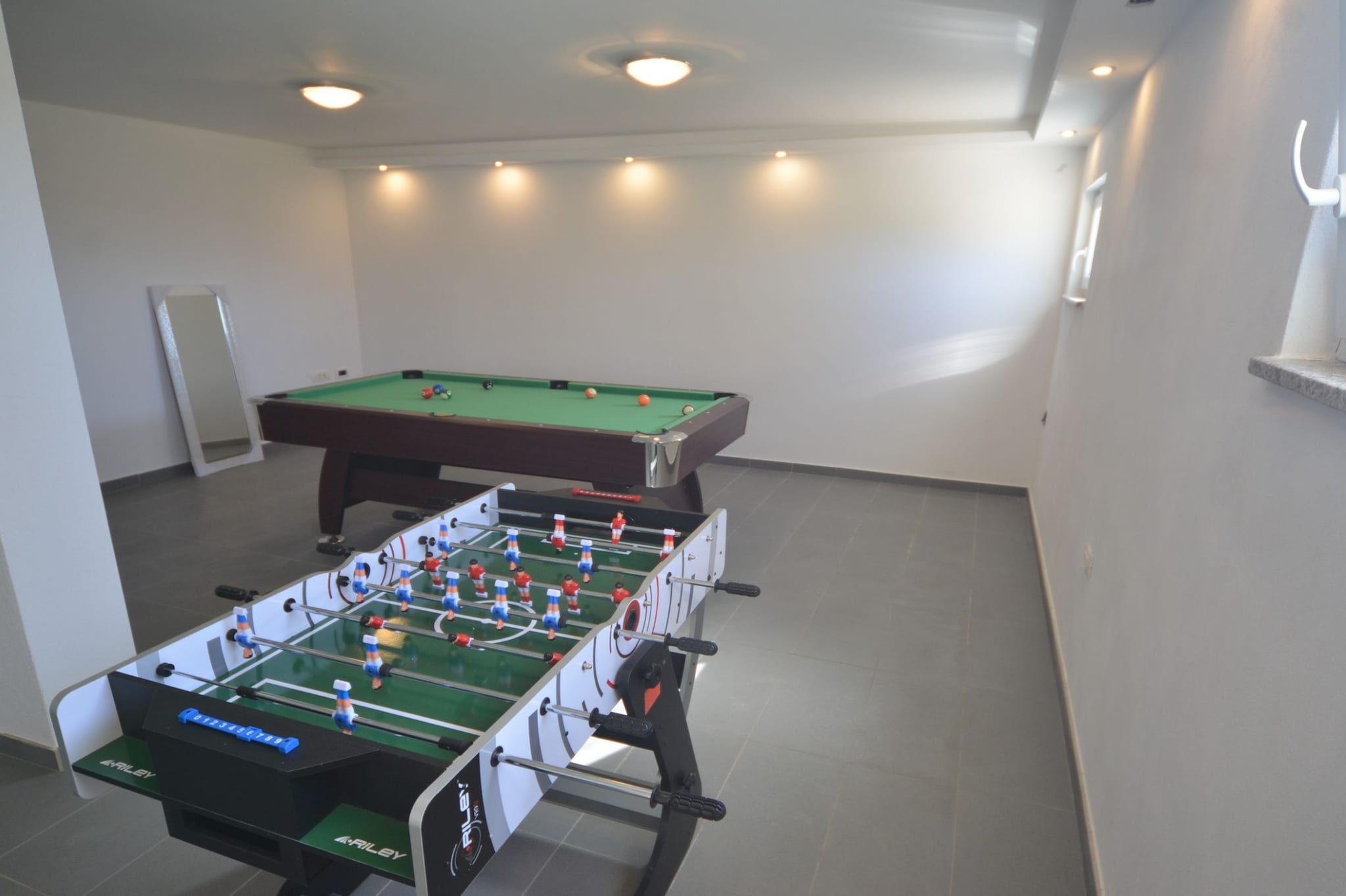 Exquisite Secluded Villa with Pool - Four Bedroom Villa with Pool-Innen