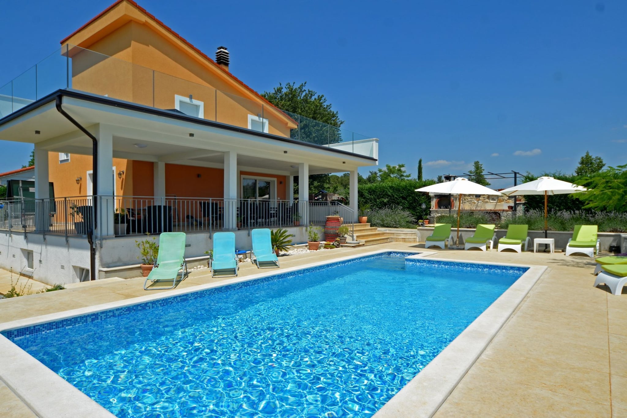 Exquisite Secluded Villa with Pool - Four Bedroom Villa with Pool-Schwimmbad