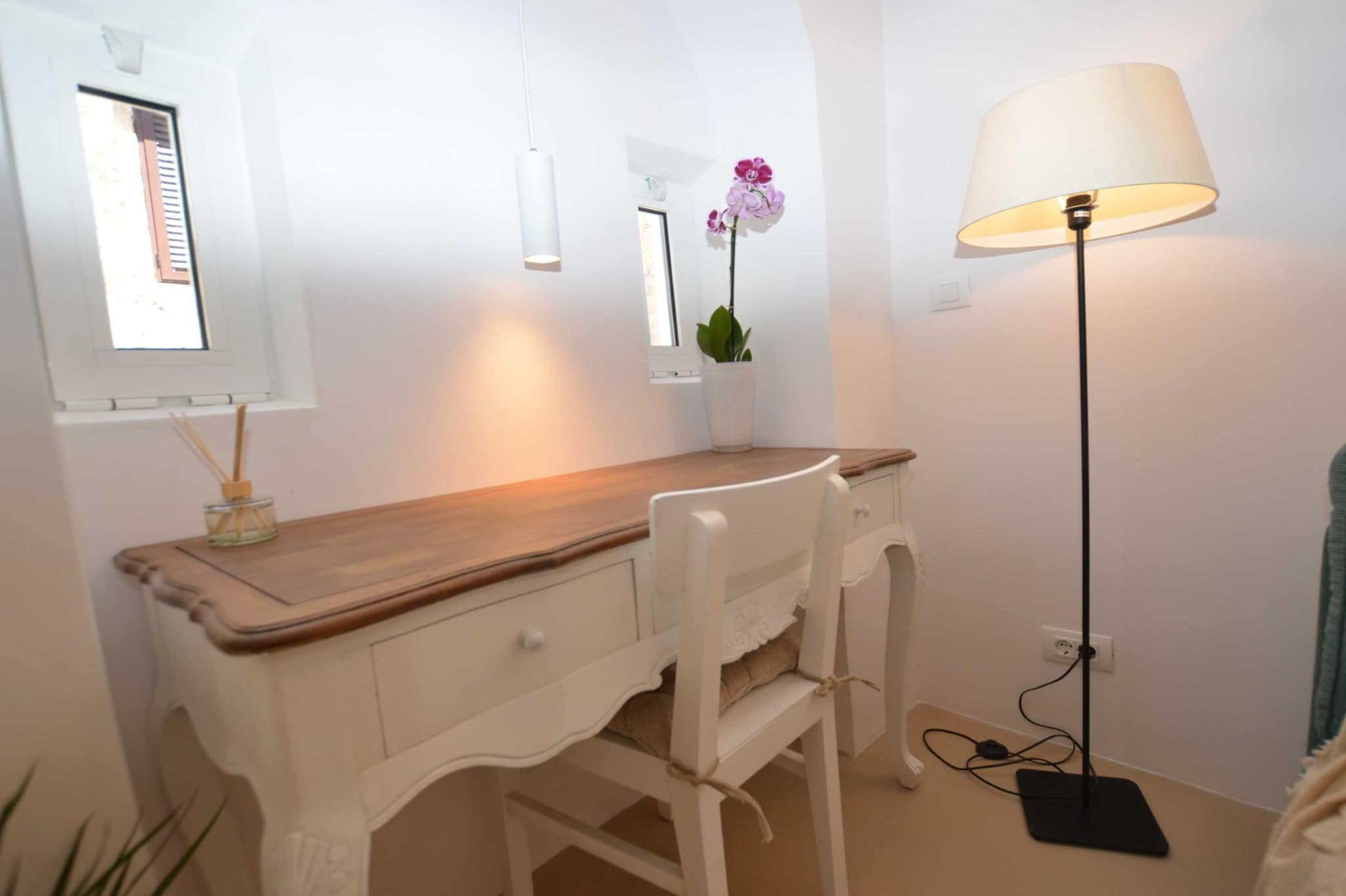 Chic and Stylish Old Town Rovinj Apartment - Studio Apartment-Innen