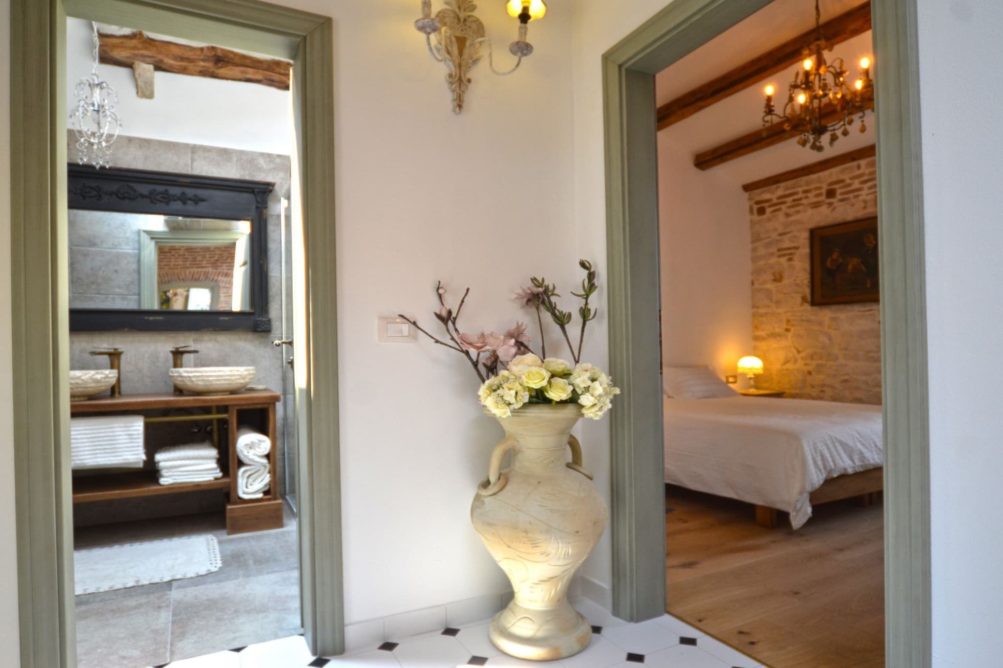 Serene Sea View Rovinj Apartment - Two Bedroom Apartment with Sea View-Innen