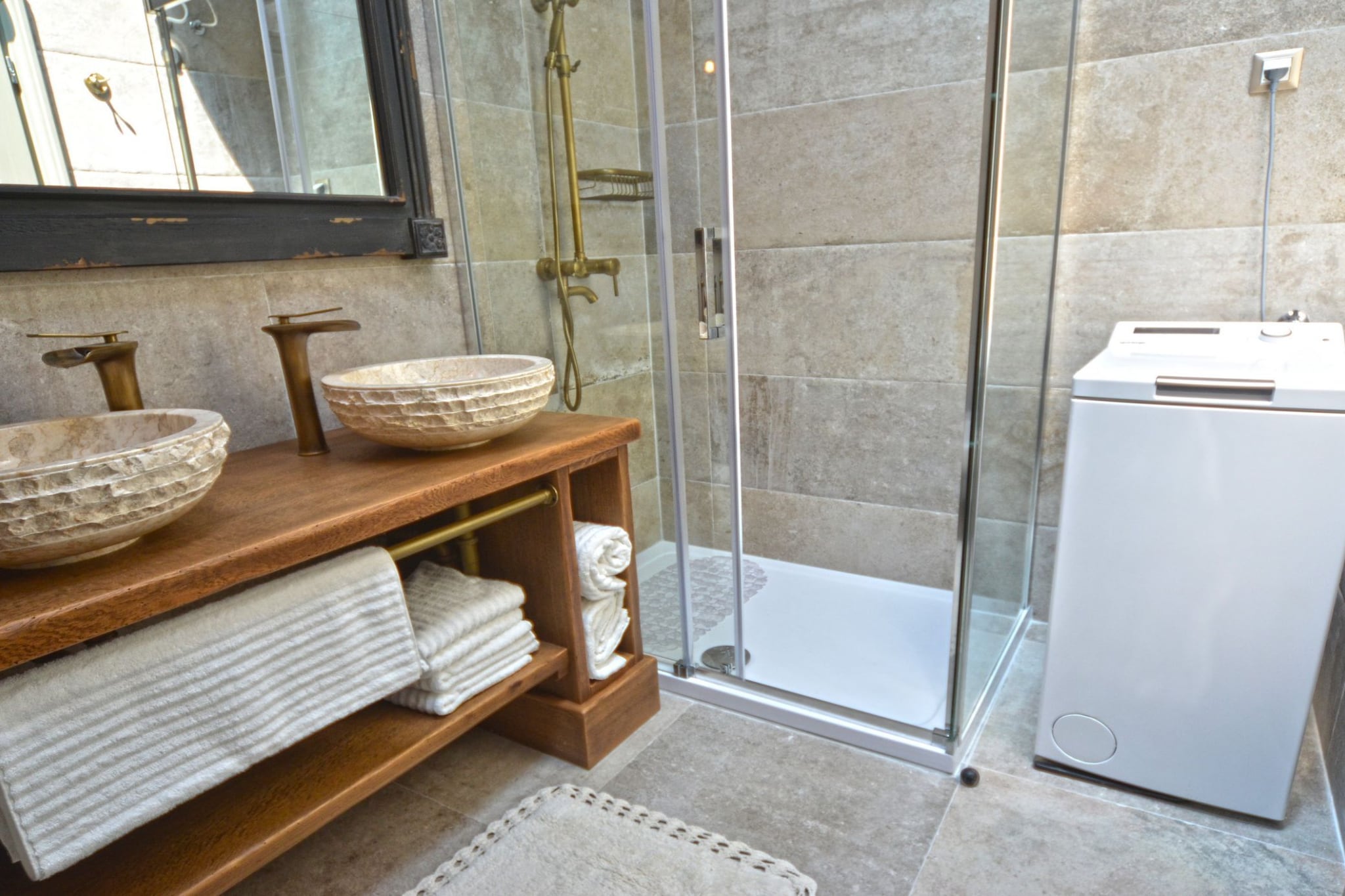 Serene Sea View Rovinj Apartment - Two Bedroom Apartment with Sea View-Badezimmer