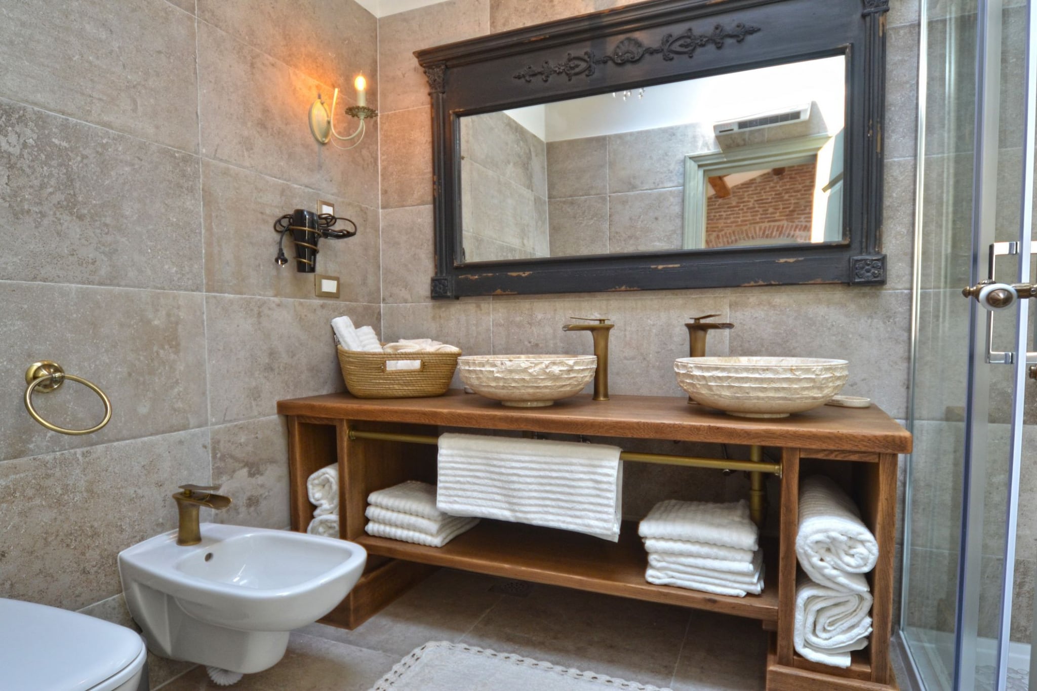 Serene Sea View Rovinj Apartment - Two Bedroom Apartment with Sea View-Badezimmer