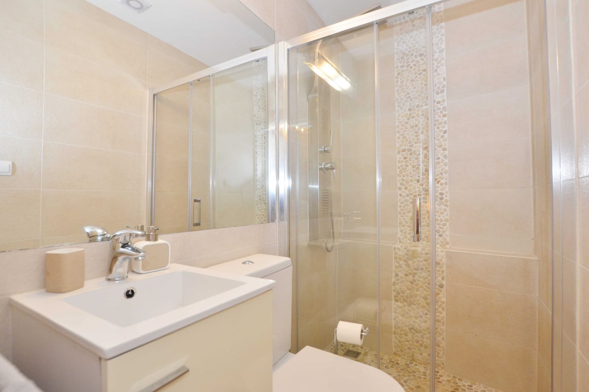 Modern and Cozy Rovinj Old Town Apartments - Studio Apartment (owner Oliva)-Bathroom