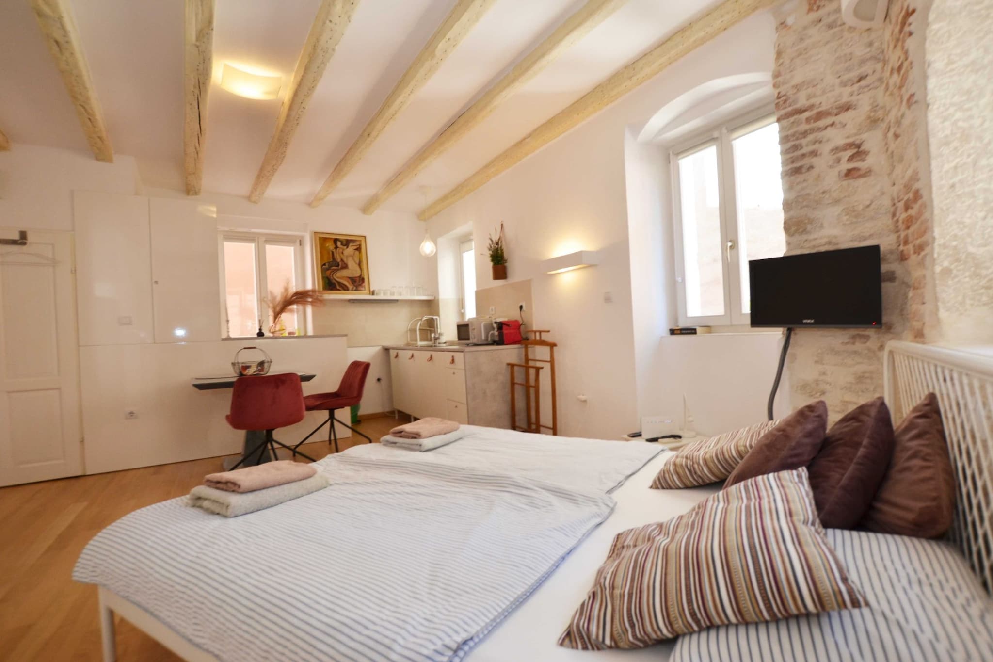 Modern and Cozy Rovinj Old Town Apartments - Classic Studio Apartment (owner Lavanda)-Bedroom
