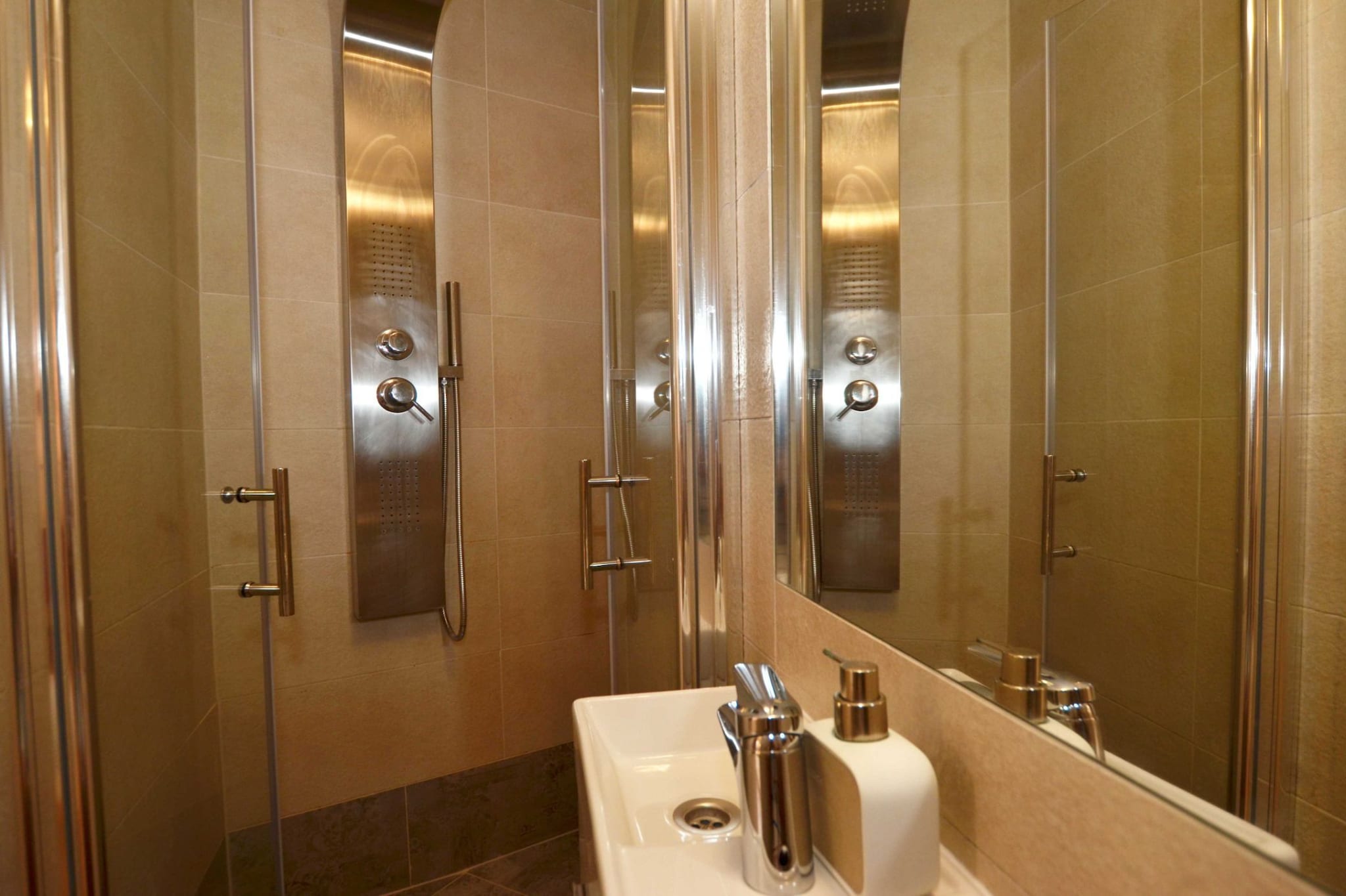 Modern and Cozy Rovinj Old Town Apartments - Classic Studio Apartment (owner Lavanda)-Bathroom
