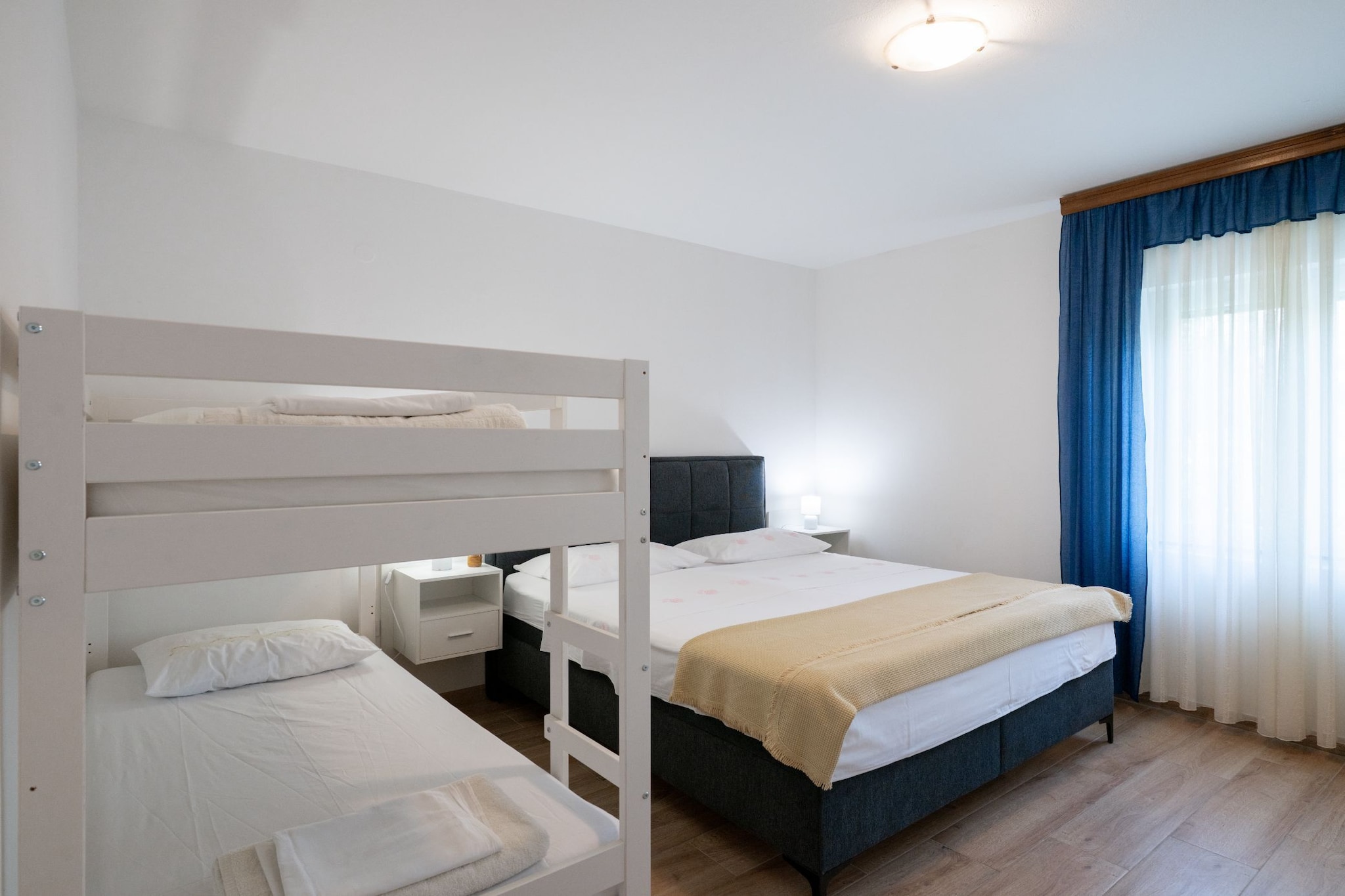 Three-Bedroom House-Slaapkamer