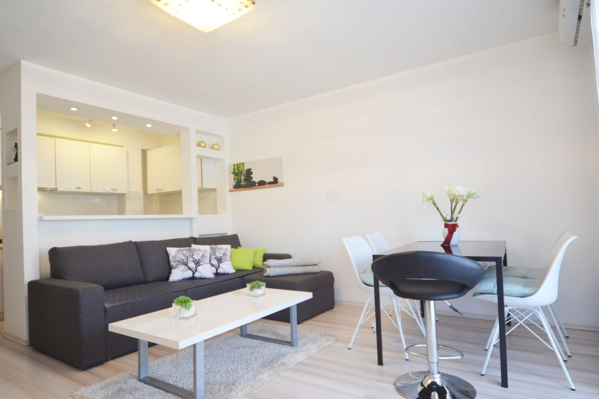 Peaceful and Elegant Rovinj Apartment - One Bedroom Apartment with Balcony