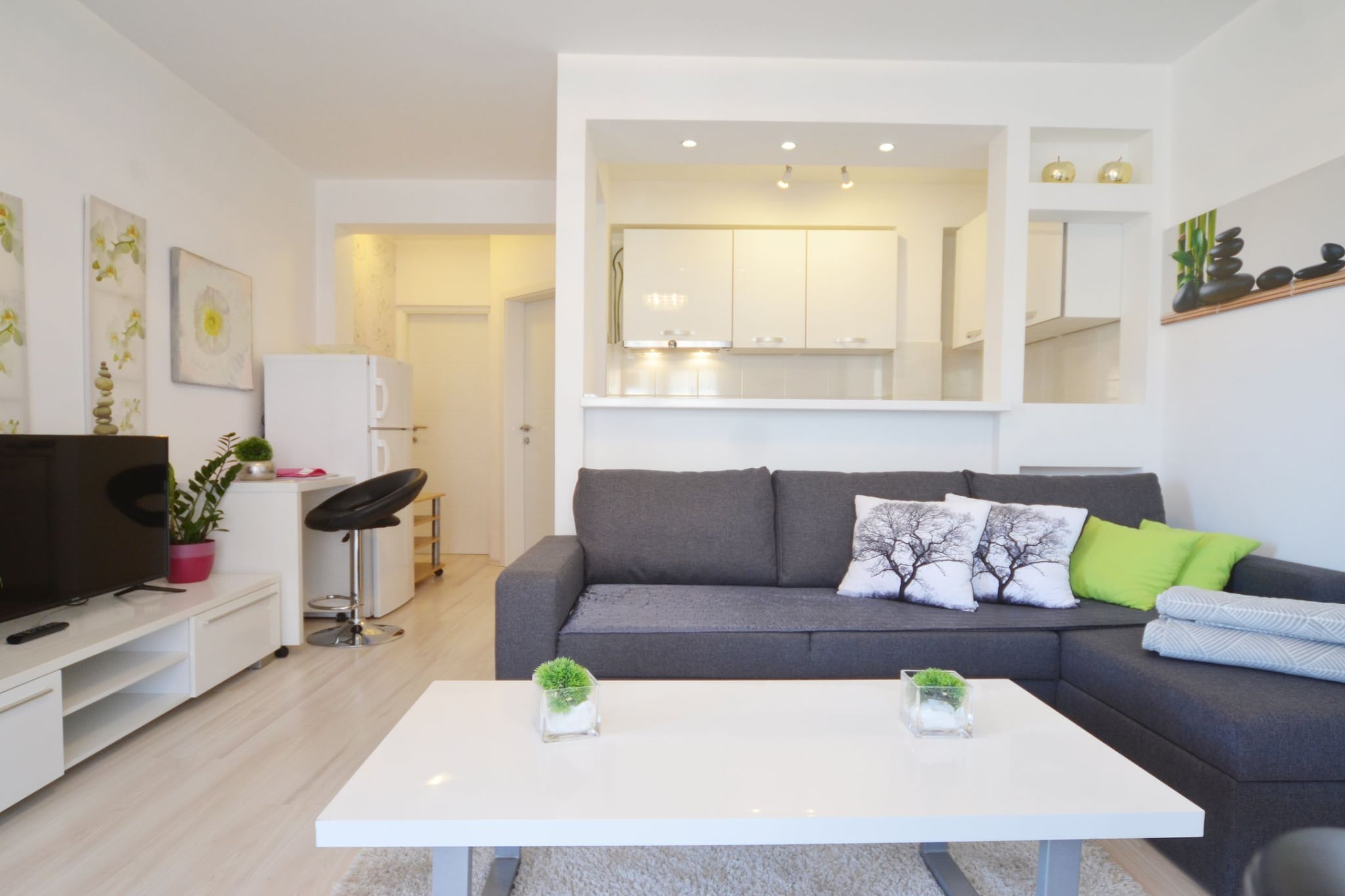Peaceful and Elegant Rovinj Apartment - One Bedroom Apartment with Balcony