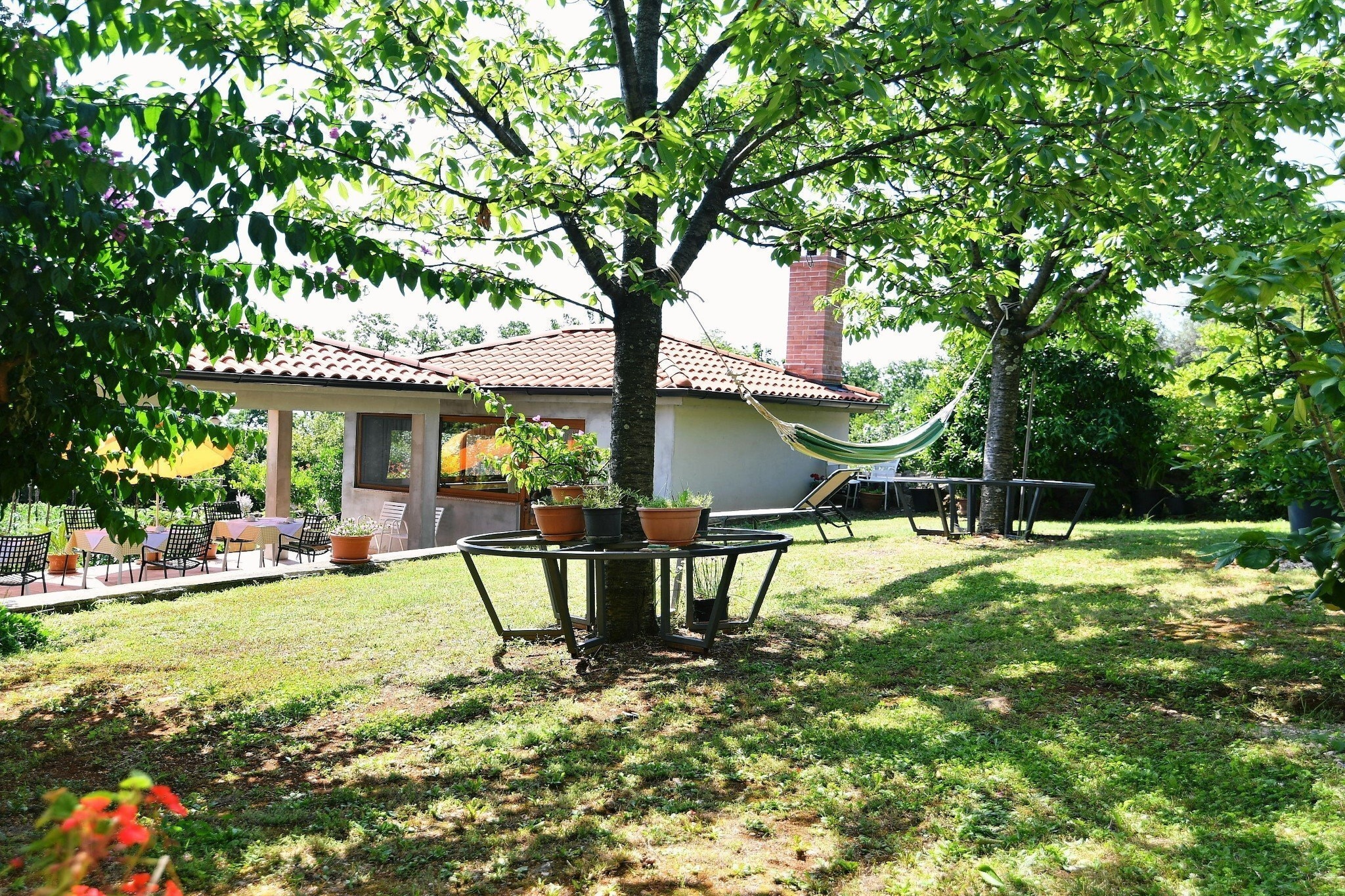 Charming Holiday Home with Terrace and Garden - One Bedroom Holiday Home-Outdoor
