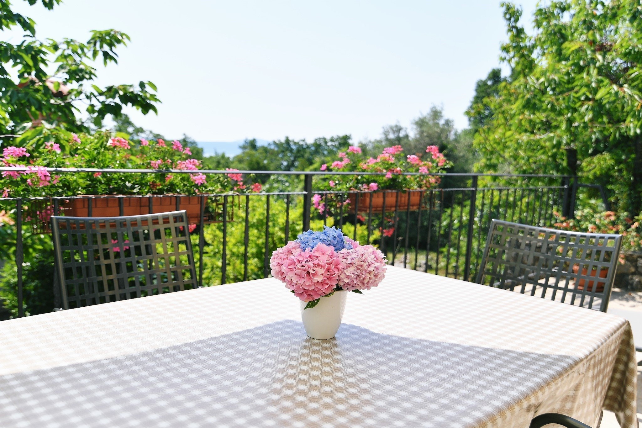 Charming Holiday Home with Terrace and Garden - One Bedroom Holiday Home-Terrace