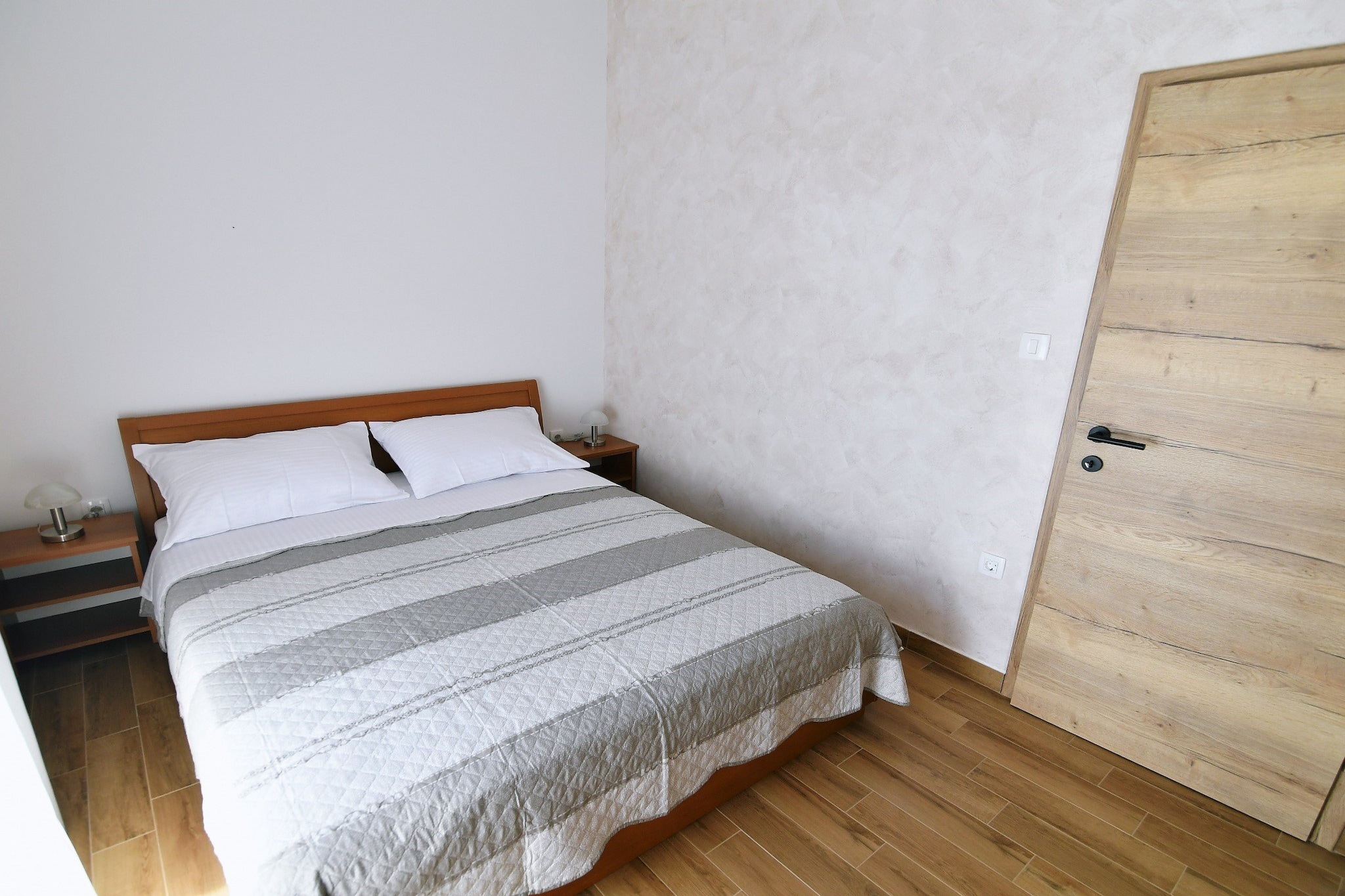 Charming Holiday Home with Terrace and Garden - One Bedroom Holiday Home-Bedroom