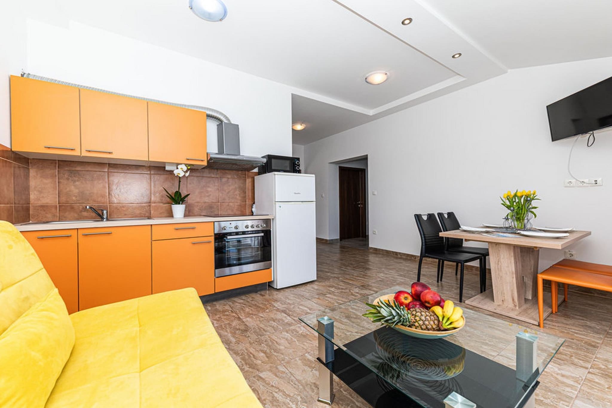 Exquisite Spacious Villa Bufaline with Pool and Gym - Eight Bedroom Villa with Pool and Gym-Kitchen