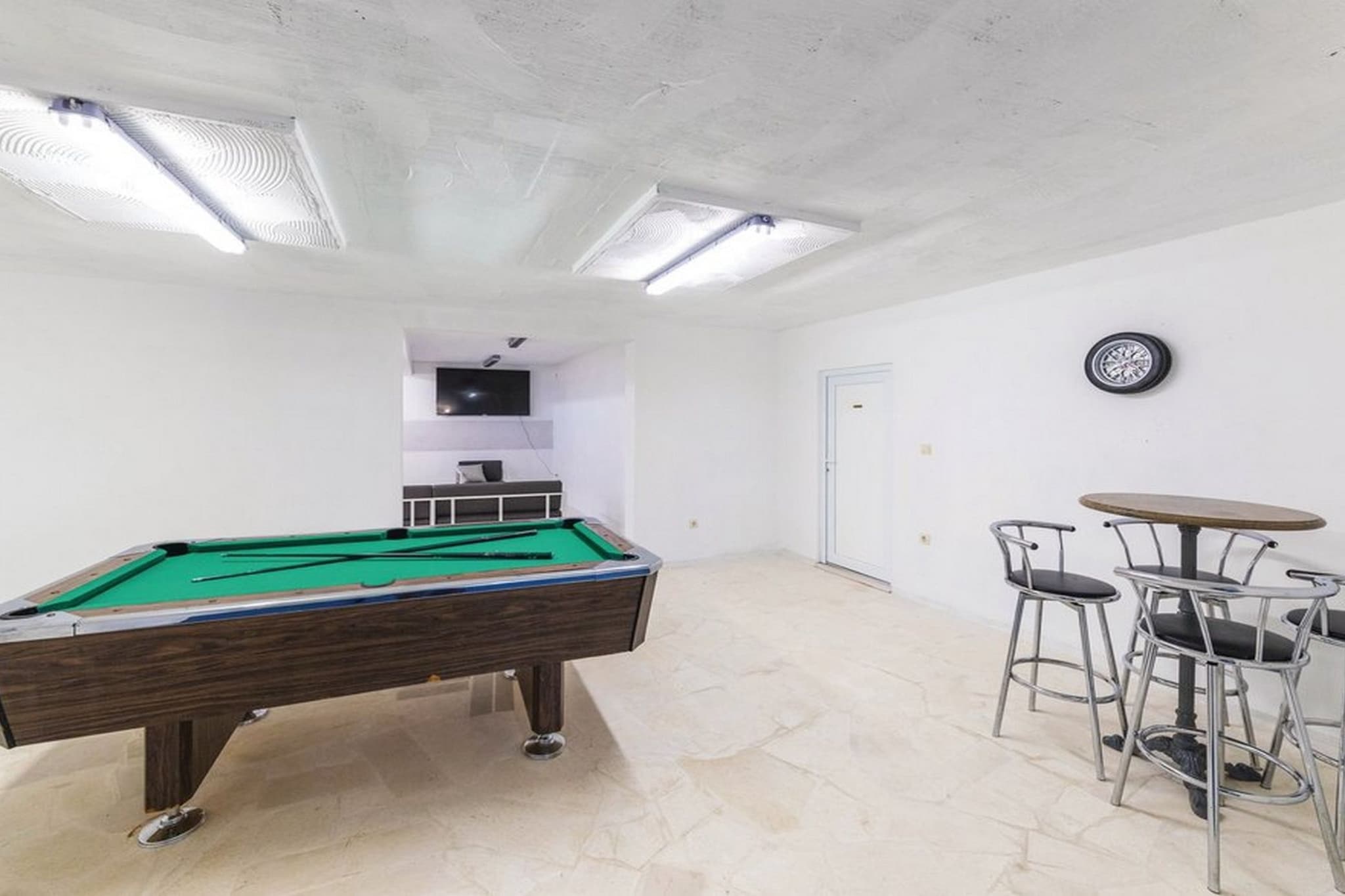 Exquisite Spacious Villa Bufaline with Pool and Gym - Eight Bedroom Villa with Pool and Gym-Facilities