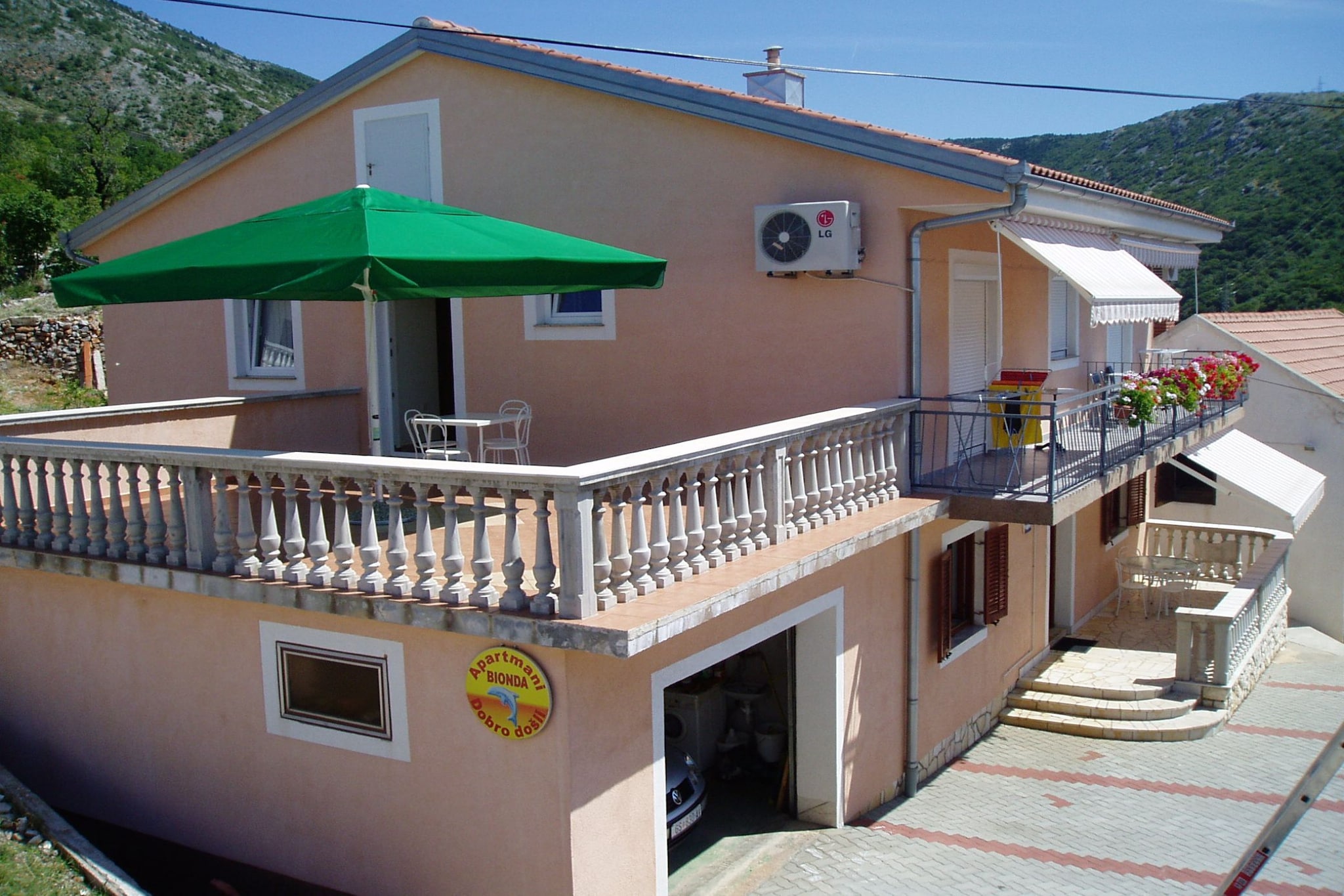 Apartments Bionda Senj - One Bedroom Apartment with Terrace 4-Extérieur