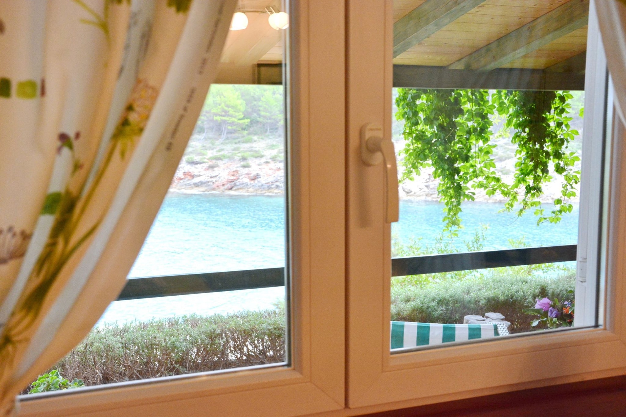 Blissful Bay Apartments Vrboska - Studio with Terrace (owner Ruzmarin)