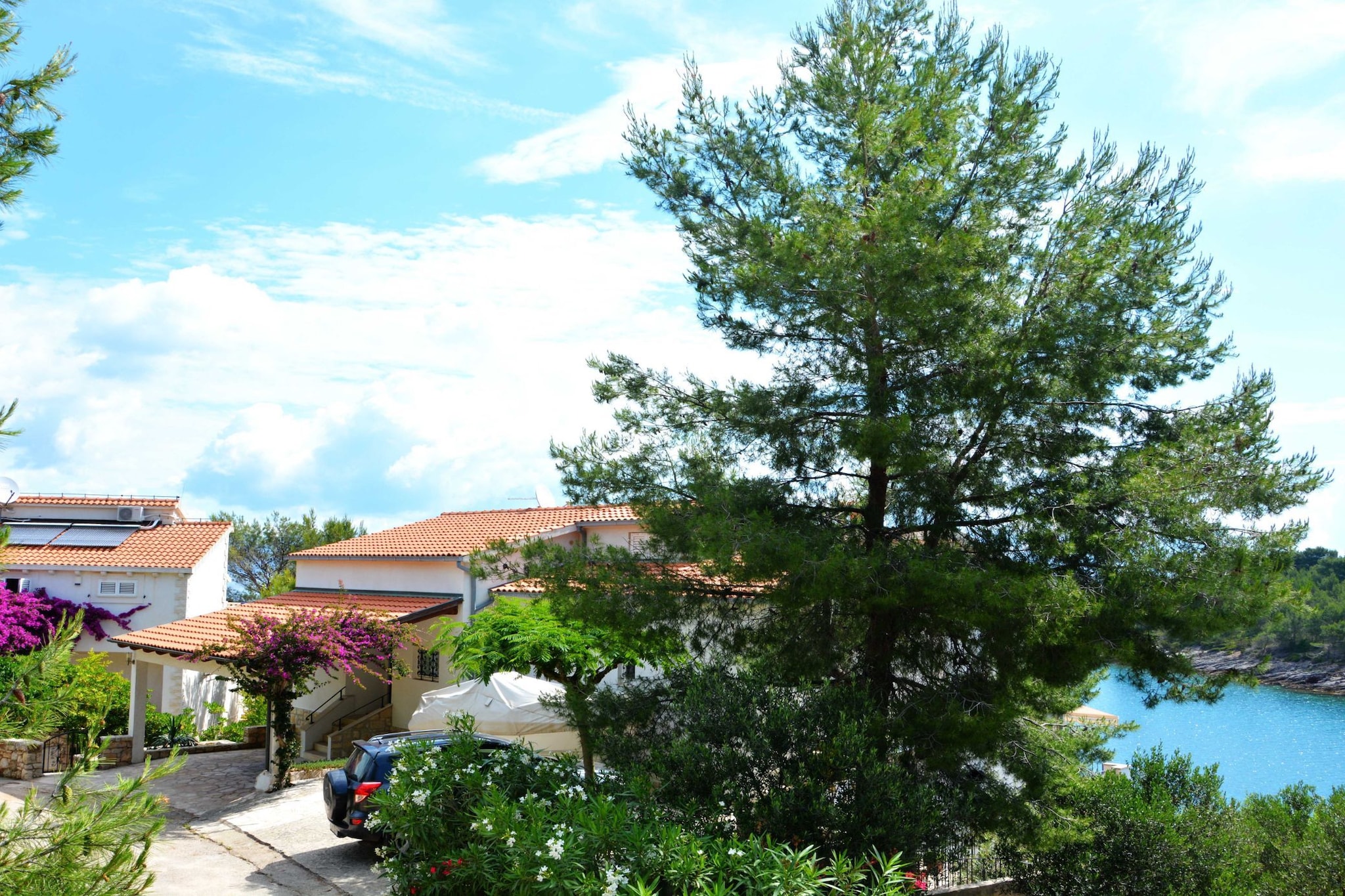 Blissful Bay Apartments Vrboska - One Bedroom Apartment with Balcony (owner Smokva)