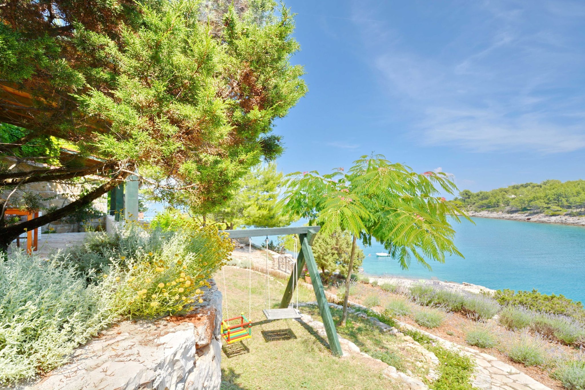 Blissful Bay Apartments Vrboska - One Bedroom Apartment with Terrace (owner Lovor)-Außenbereich