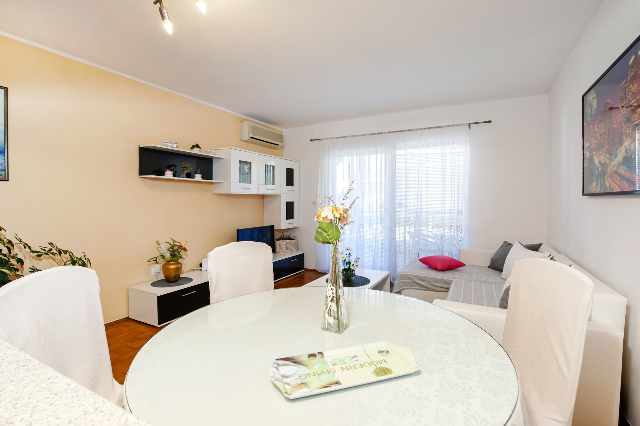 Brigth and Breezy Rovinj Apartments - Classic One Bedroom Apartment (owner Ita 1)-Dining room