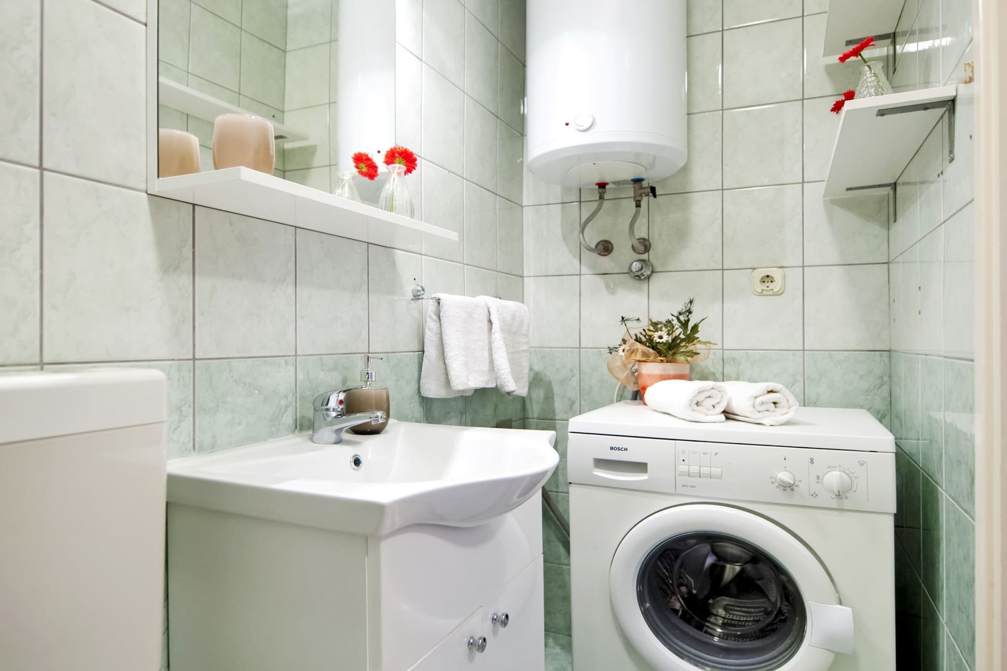 Brigth and Breezy Rovinj Apartments - Standard One Bedroom Apartment (owner Ita 2)-Bathroom