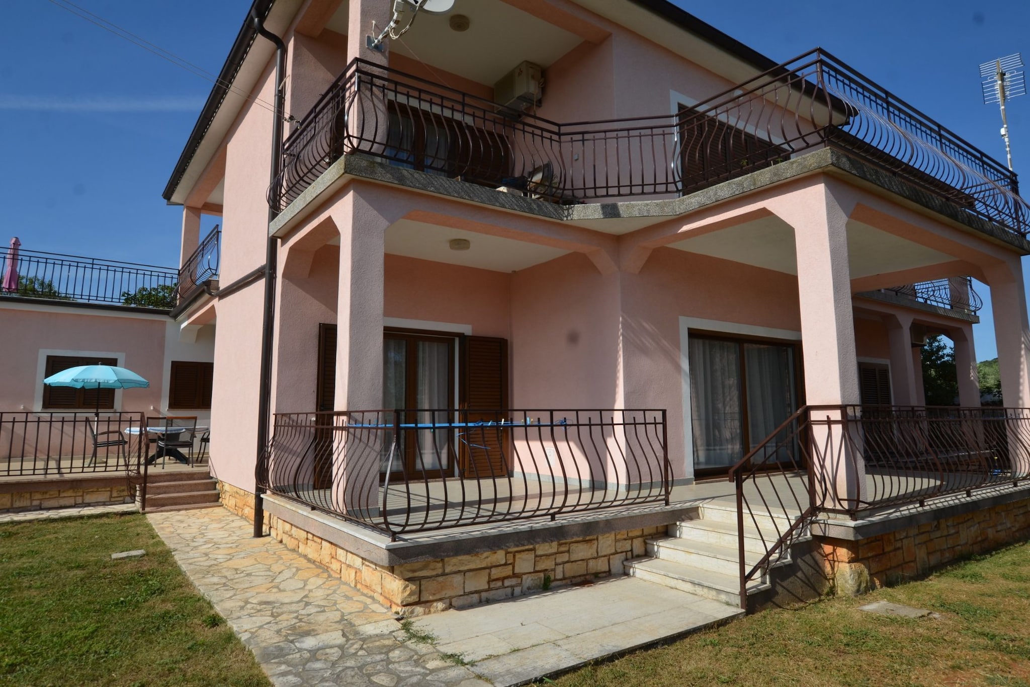 Green and Lush Apartments with Terrace - Classic Two Bedroom Apartment with Terrace (owner Apartment 1)-Outdoor