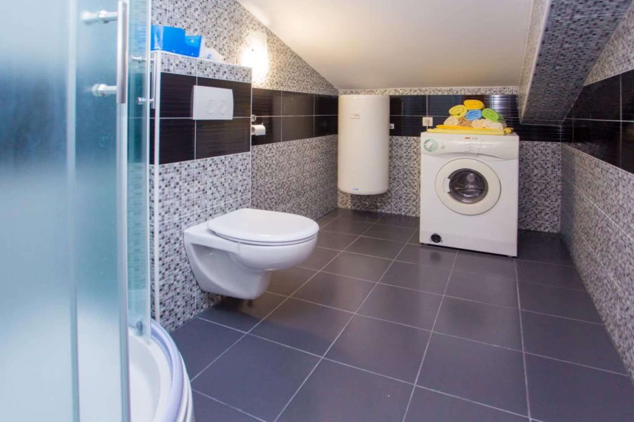Apartments Grljusic - One Bedroom Apartment with Sea View 207-Bathroom