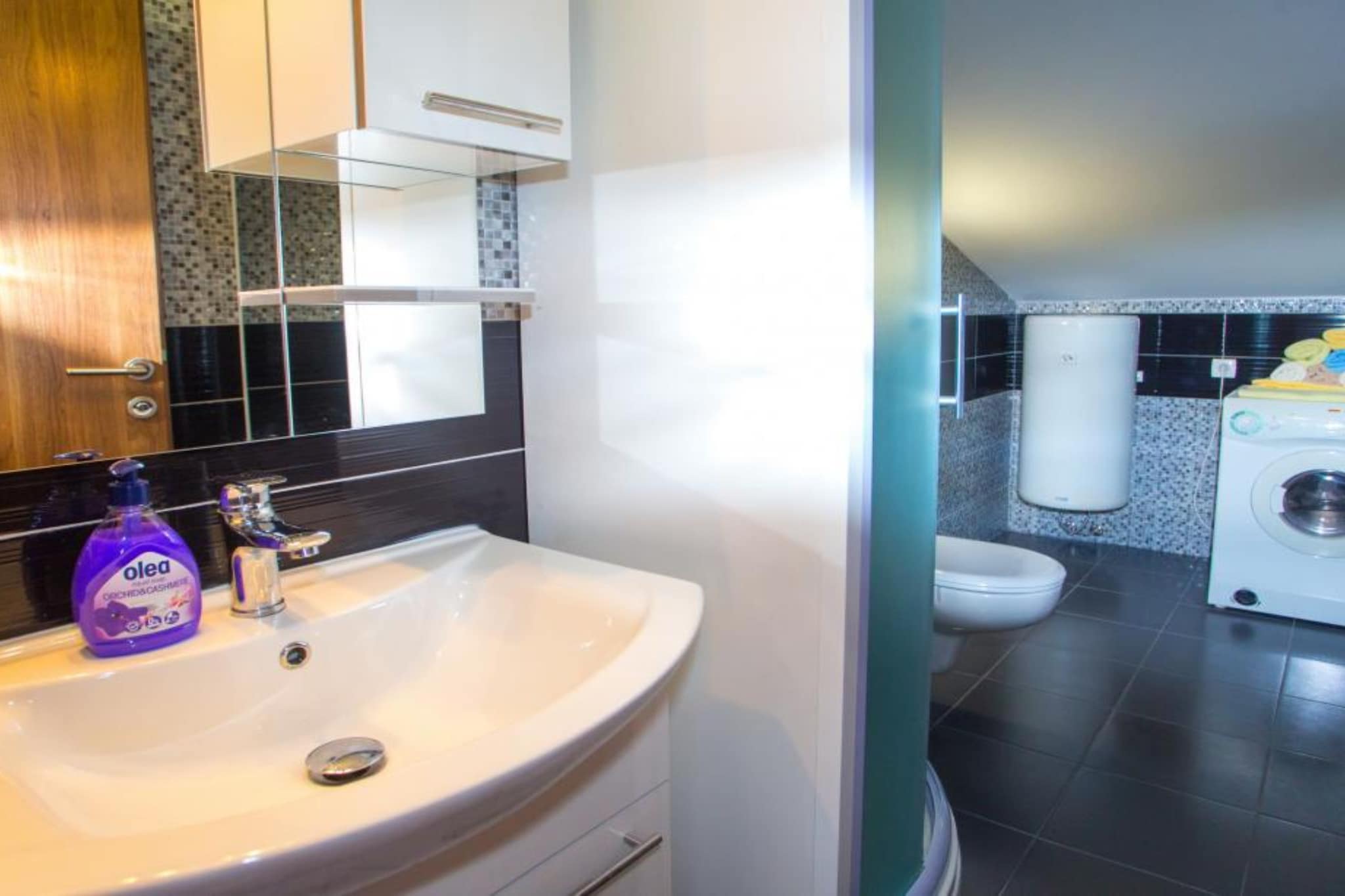 Apartments Grljusic - One Bedroom Apartment with Sea View 207-Bathroom