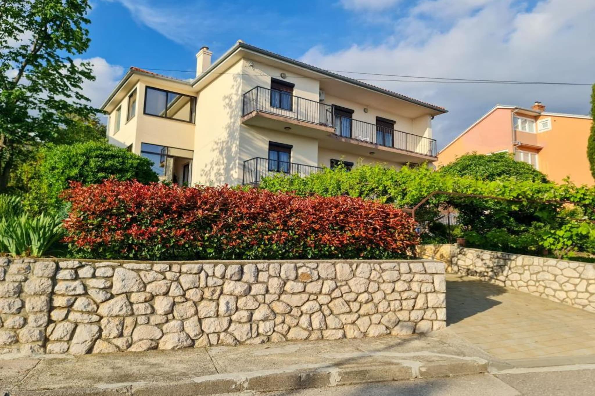 Apartments Marko - Three Bedroom Apartment with Sea View-Außenbereich