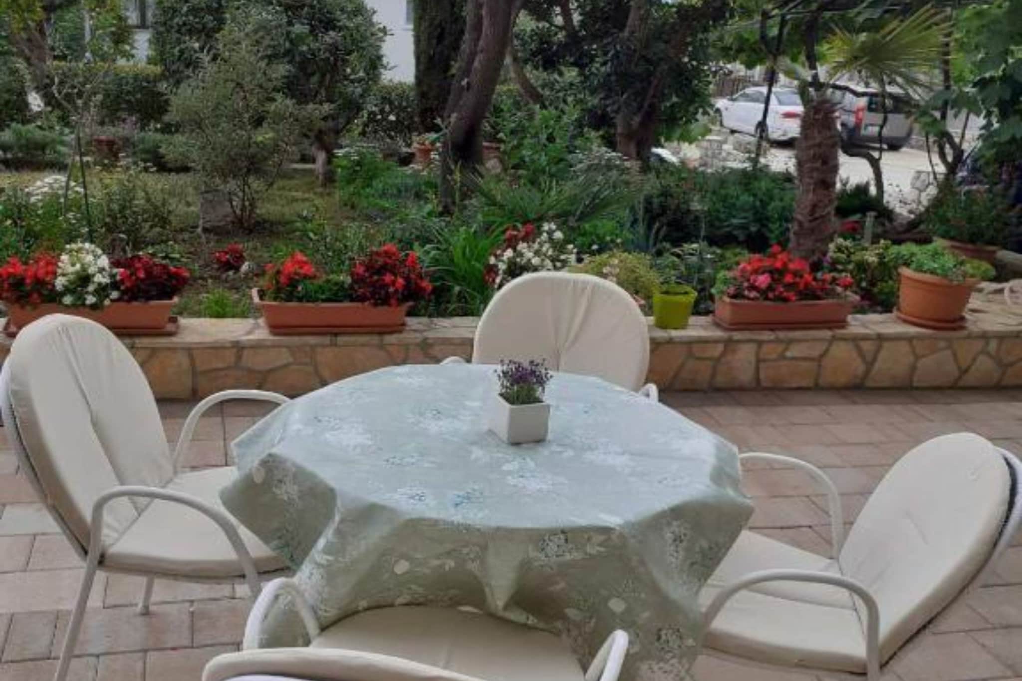 Apartments Marko - Three Bedroom Apartment with Sea View-Außenbereich