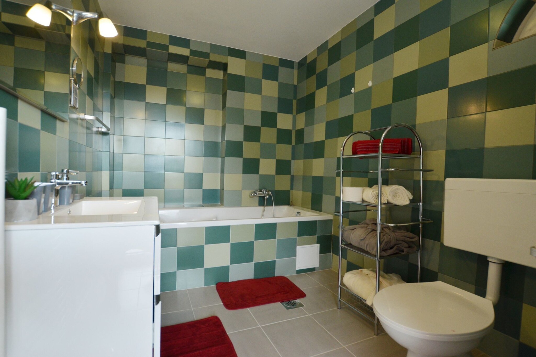 Calm Countryside Rovinj Manor with Pool - Villa with Pool-Badkamer
