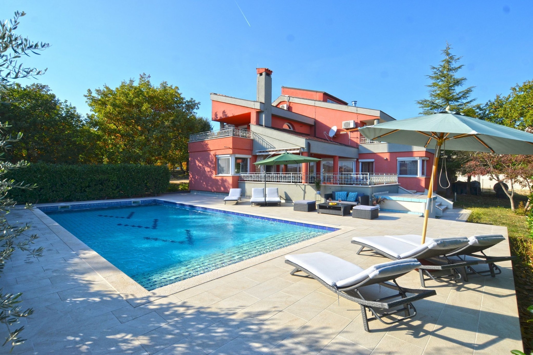 Calm Countryside Rovinj Manor with Pool - Villa with Pool-Zwembad