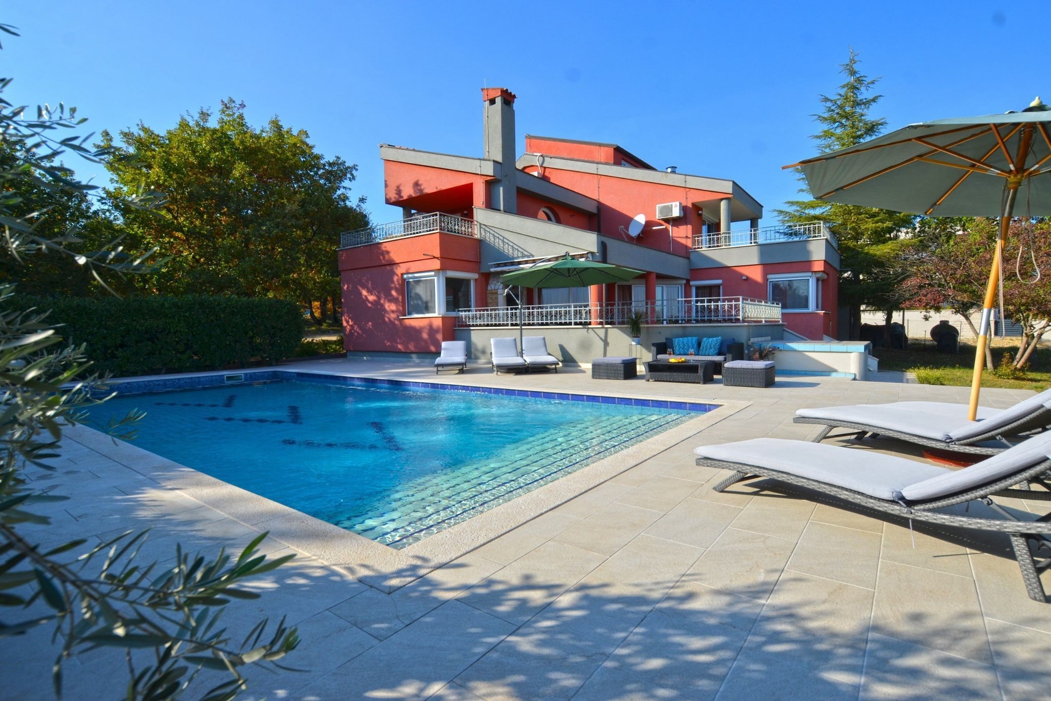 Calm Countryside Rovinj Manor with Pool - Villa with Pool-Zwembad