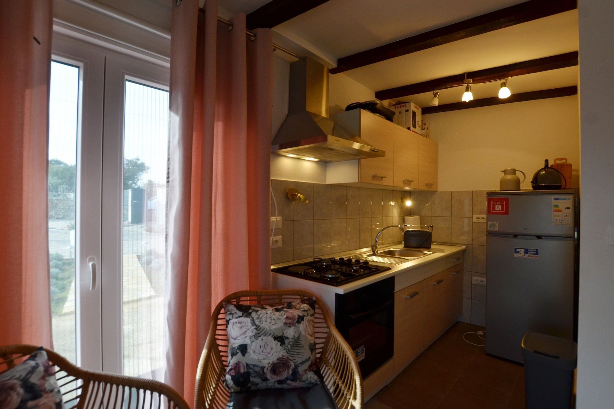 Golden and Green Acres Holiday Home with Pool and Sauna - Three Bedroom Holiday Home with Pool-Kitchen