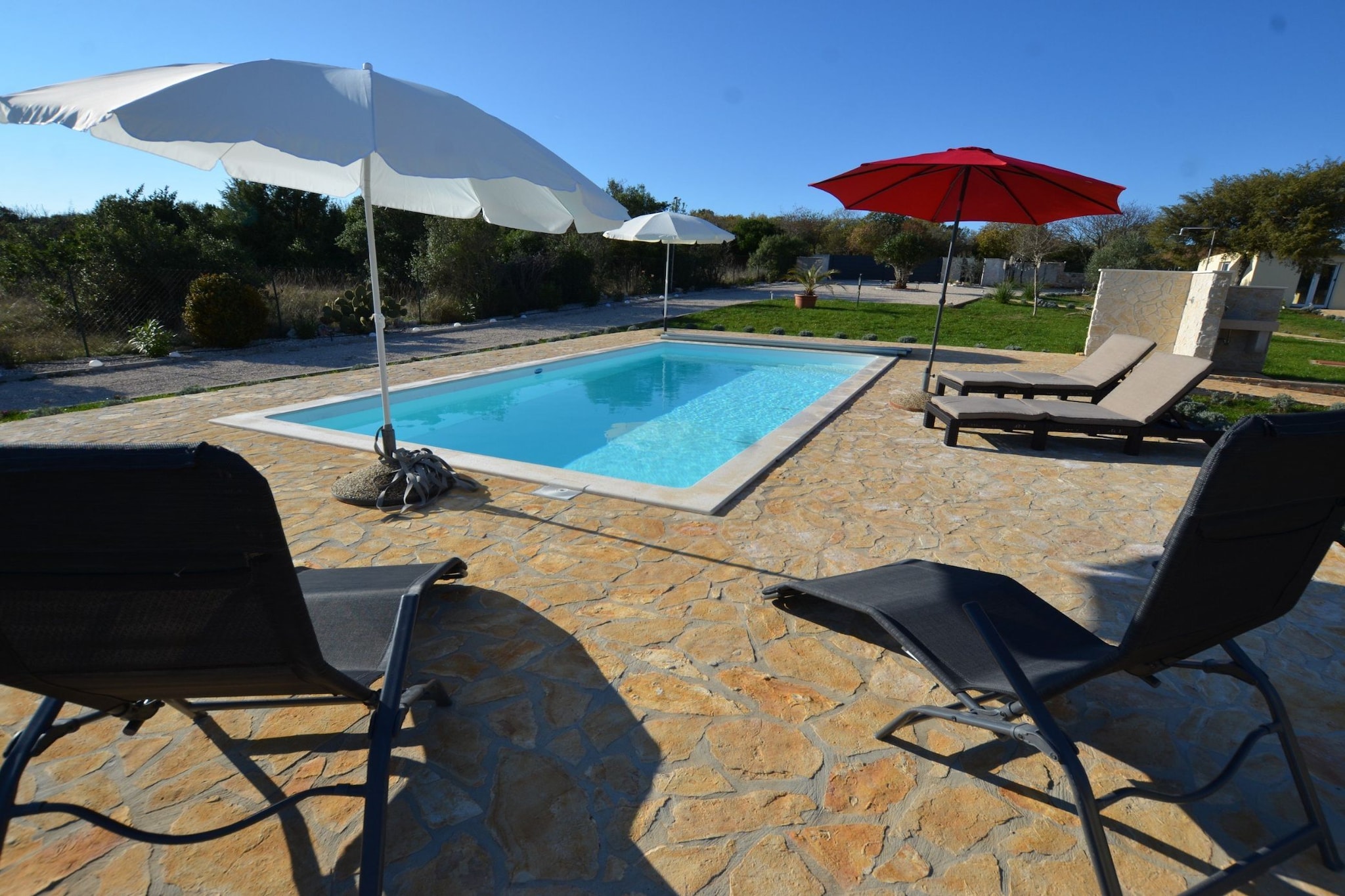Golden and Green Acres Holiday Home with Pool and Sauna - Three Bedroom Holiday Home with Pool-Pool
