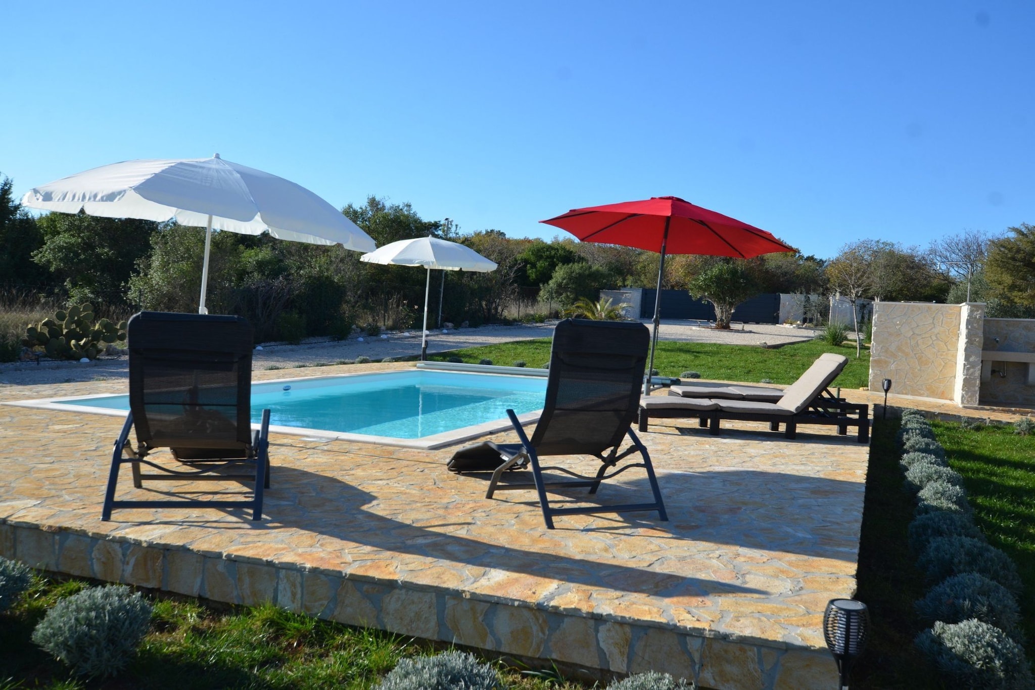 Golden and Green Acres Holiday Home with Pool and Sauna - Three Bedroom Holiday Home with Pool-Pool