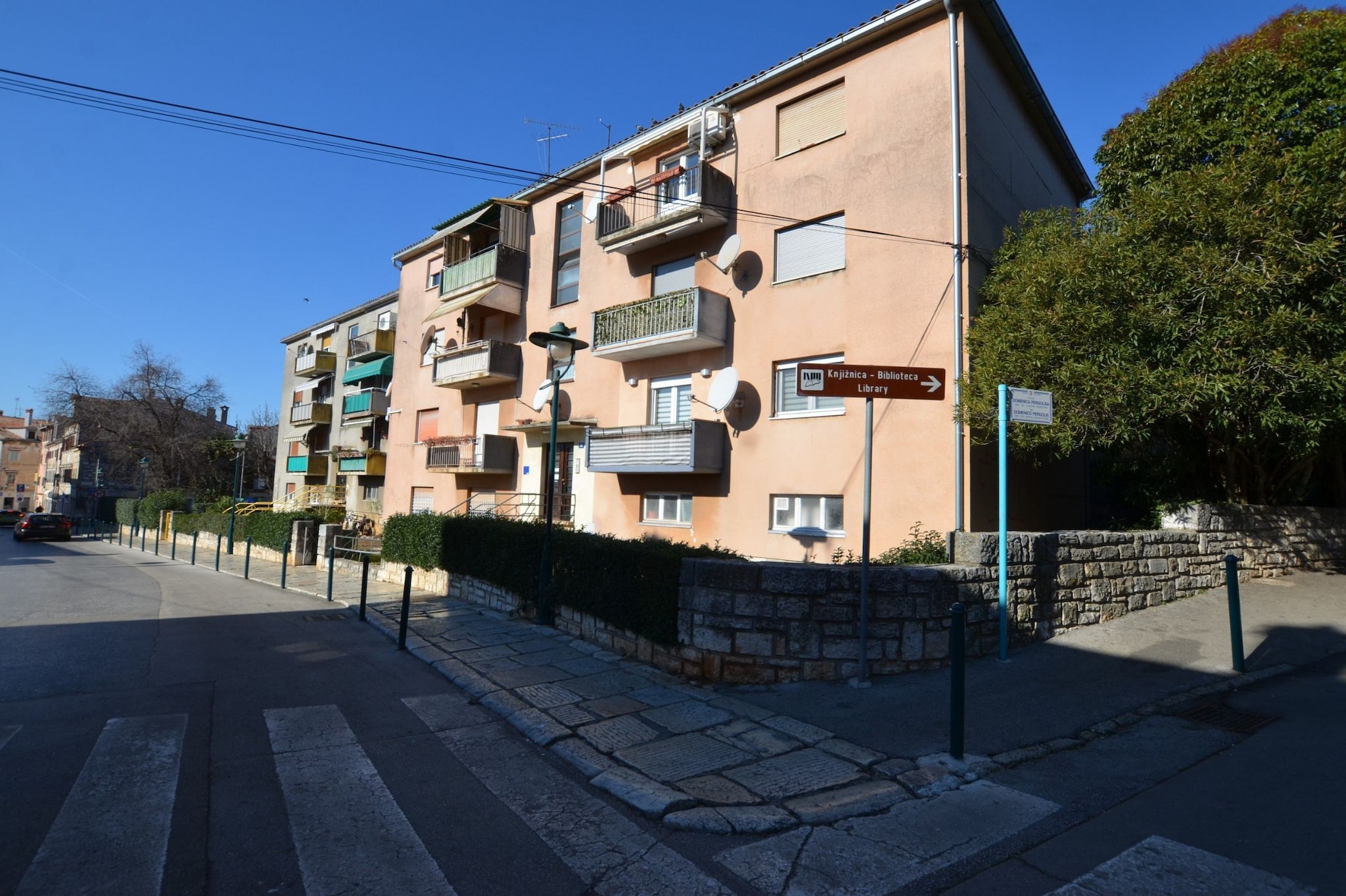 Warm and Welcoming Apartment with Balcony - Two Bedroom Apartment with Balcony-Outdoor