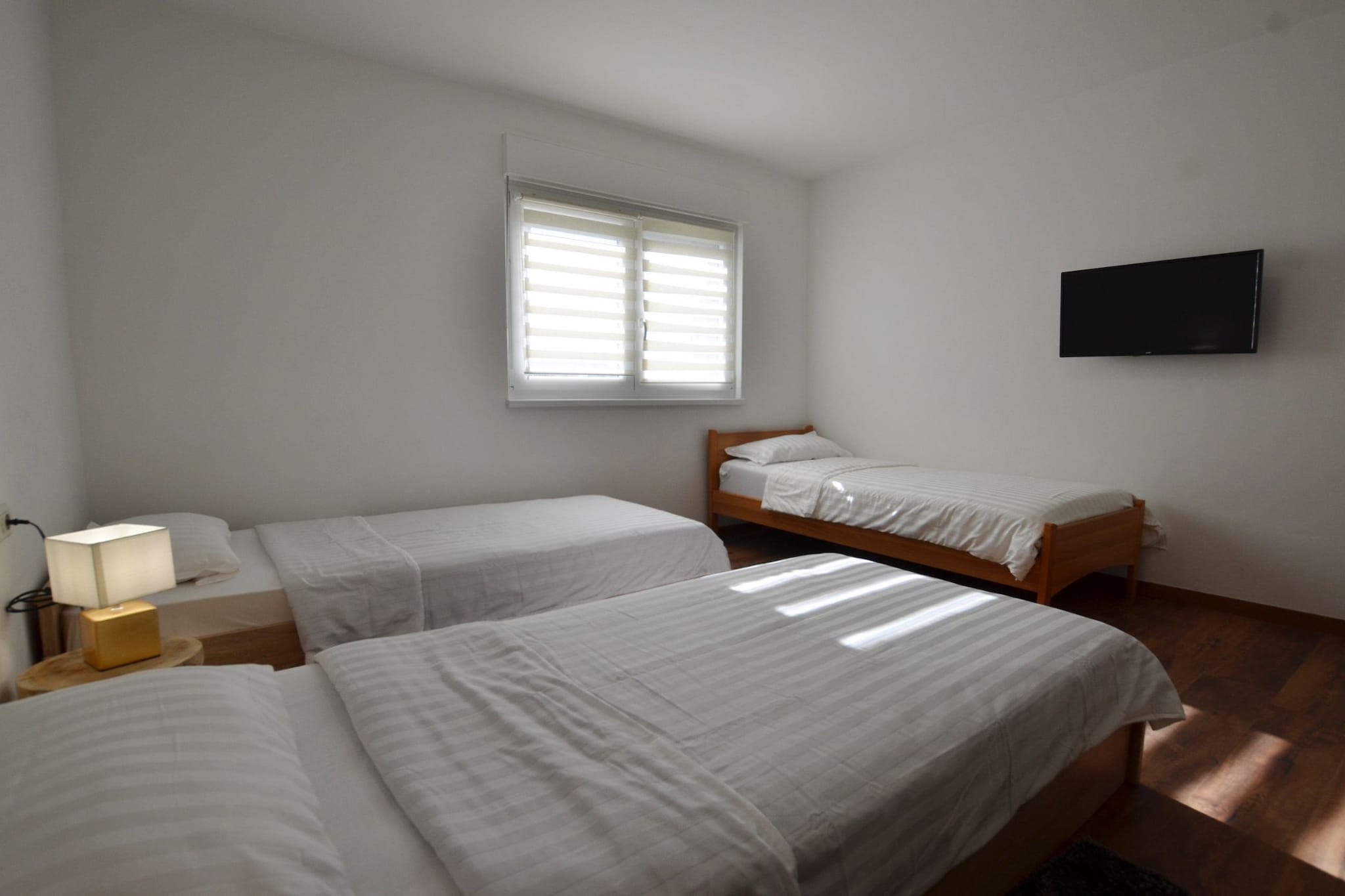Warm and Welcoming Apartment with Balcony - Two Bedroom Apartment with Balcony-Bedroom