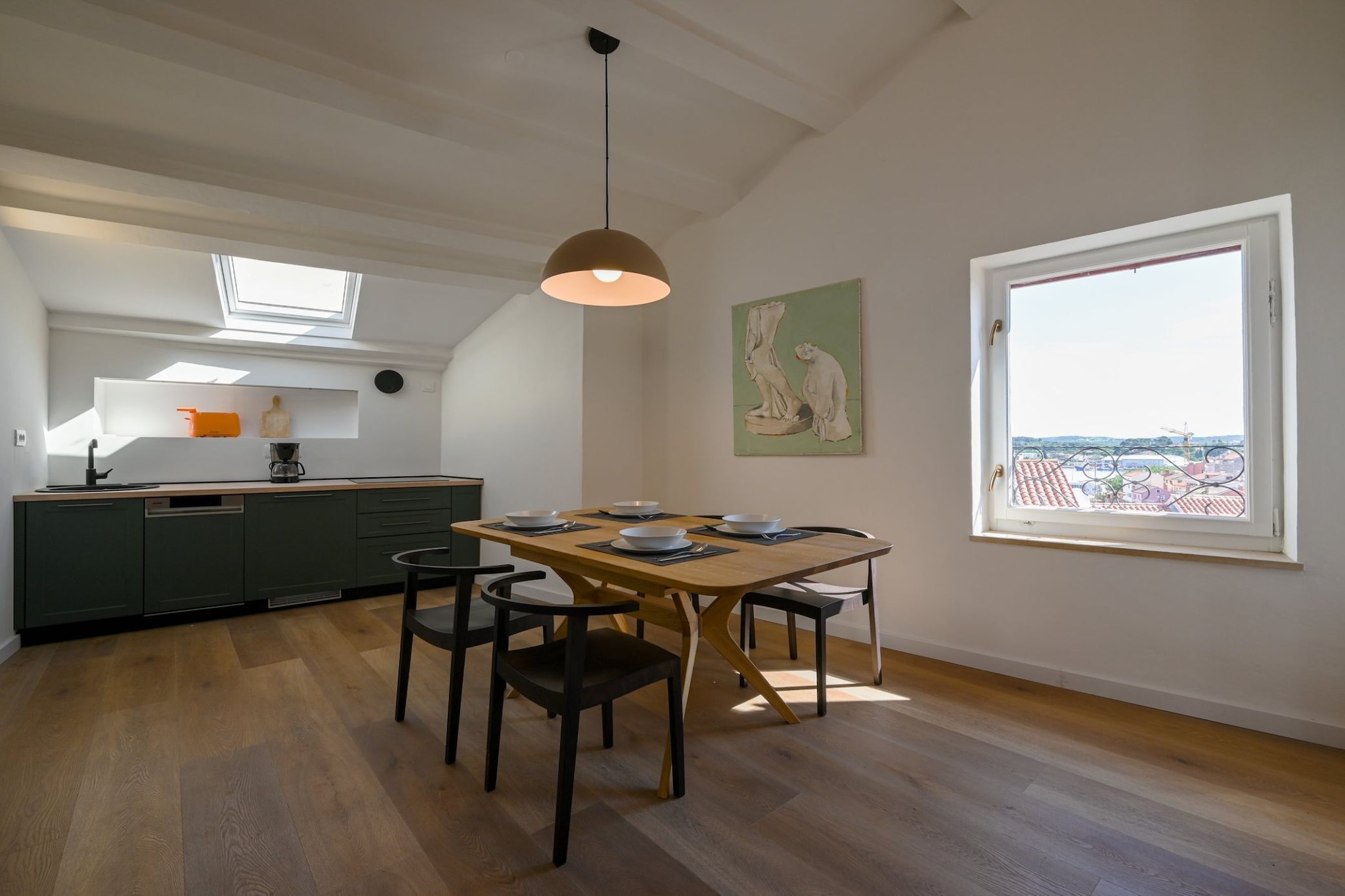 Radiant and Trendy Downtown Rovinj Apartment - One Bedroom Apartment-Dining room