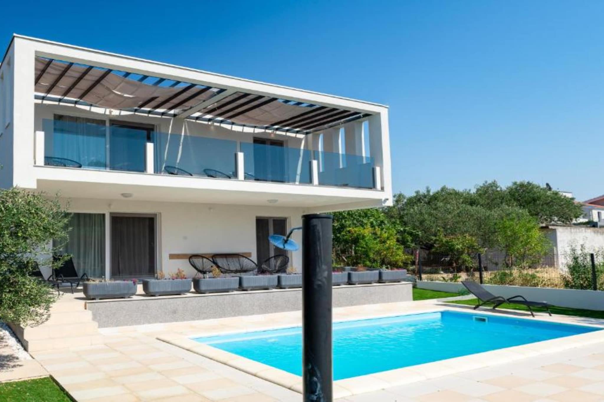 Five Bedroom Villa-Piscine