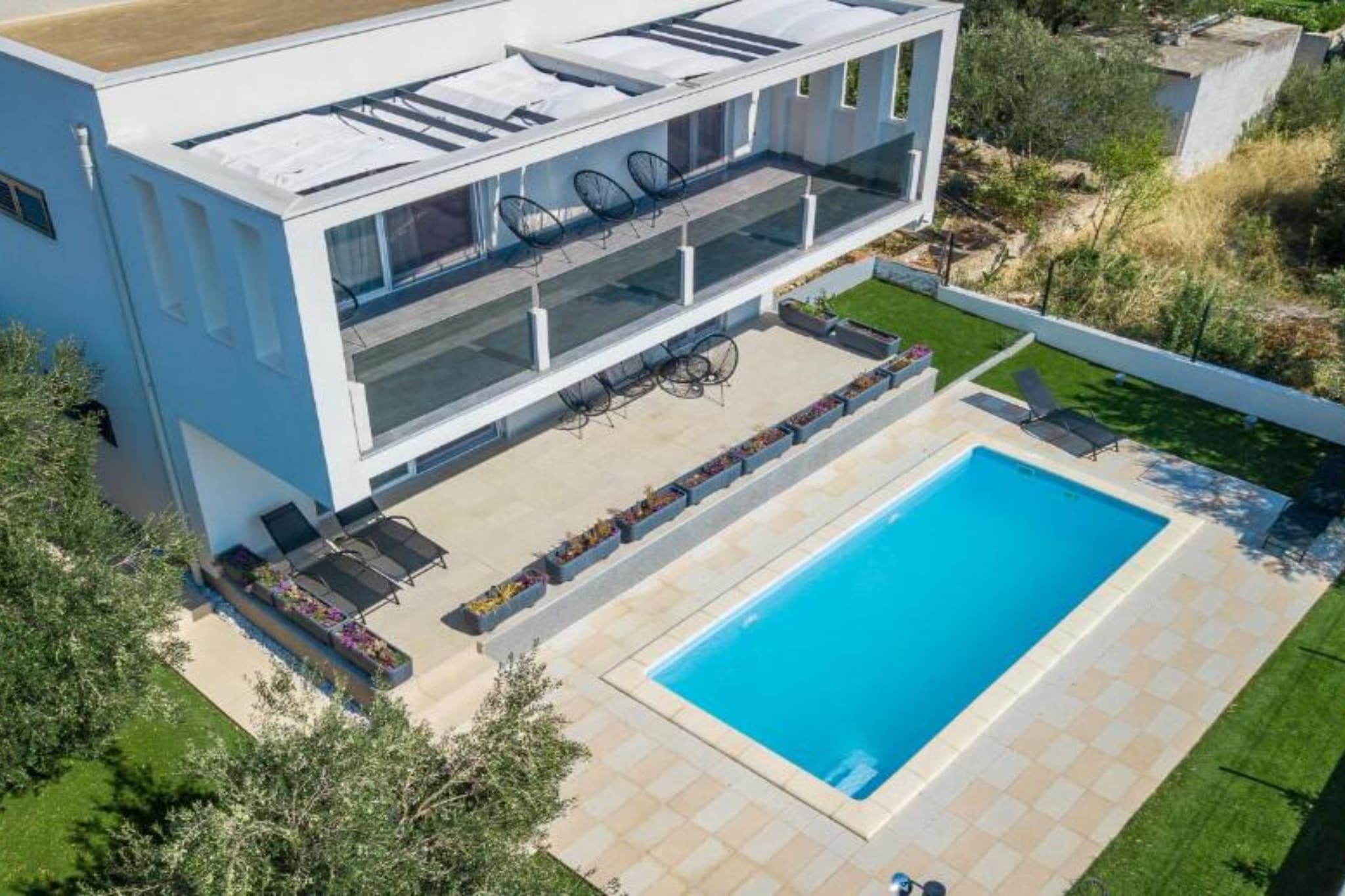 Five Bedroom Villa-Vue