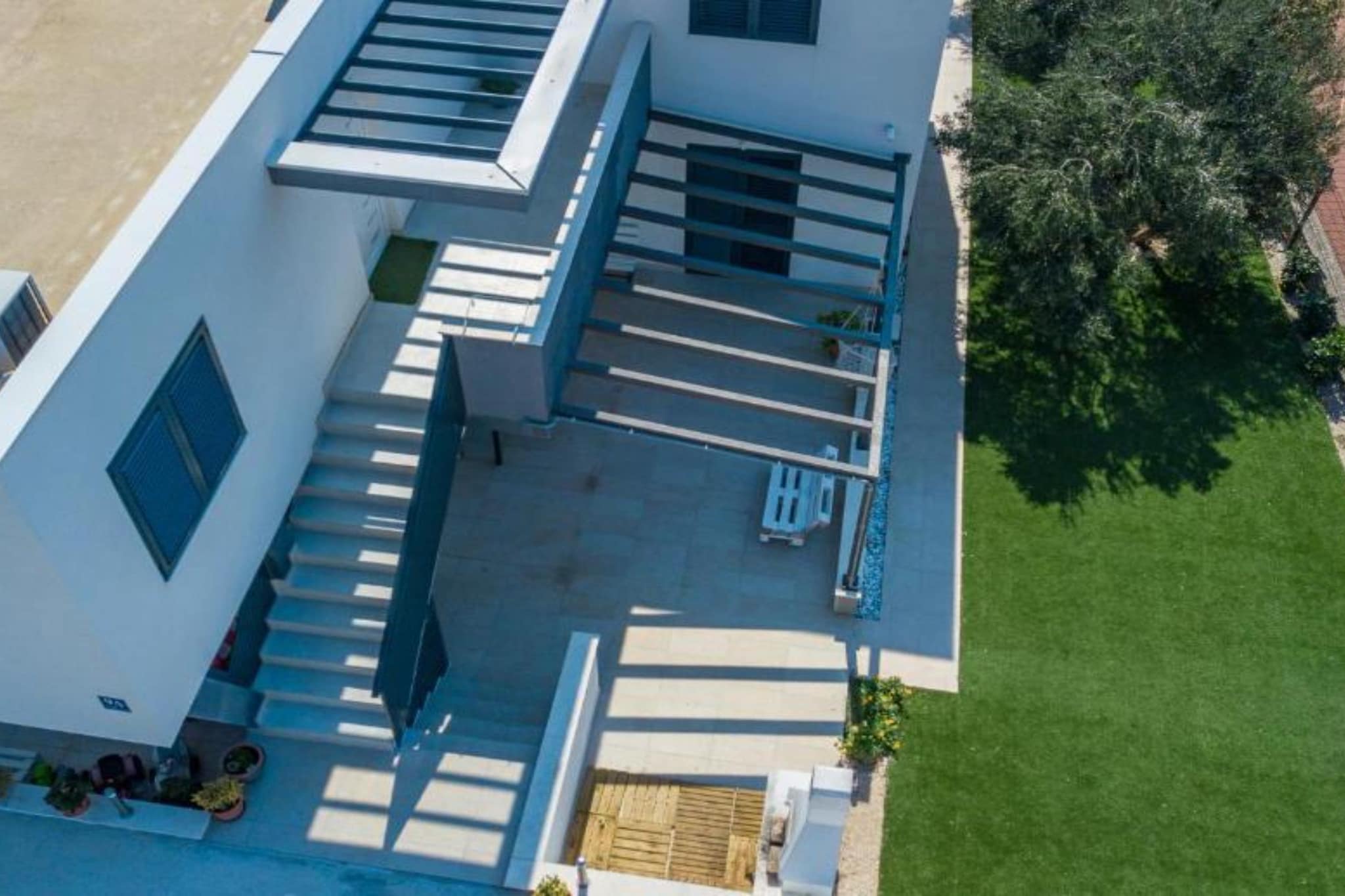 Five Bedroom Villa-Vue