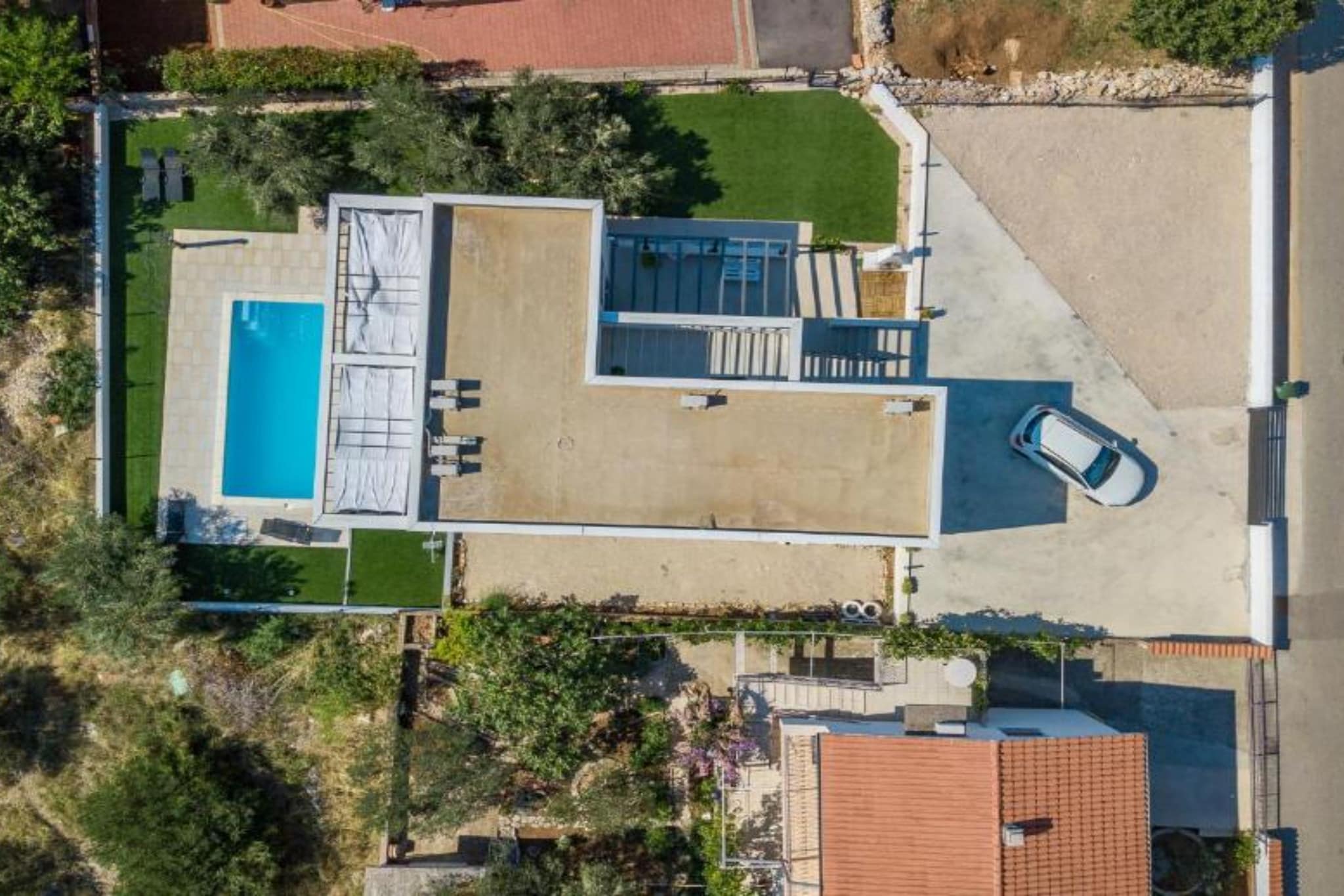Five Bedroom Villa-Vue
