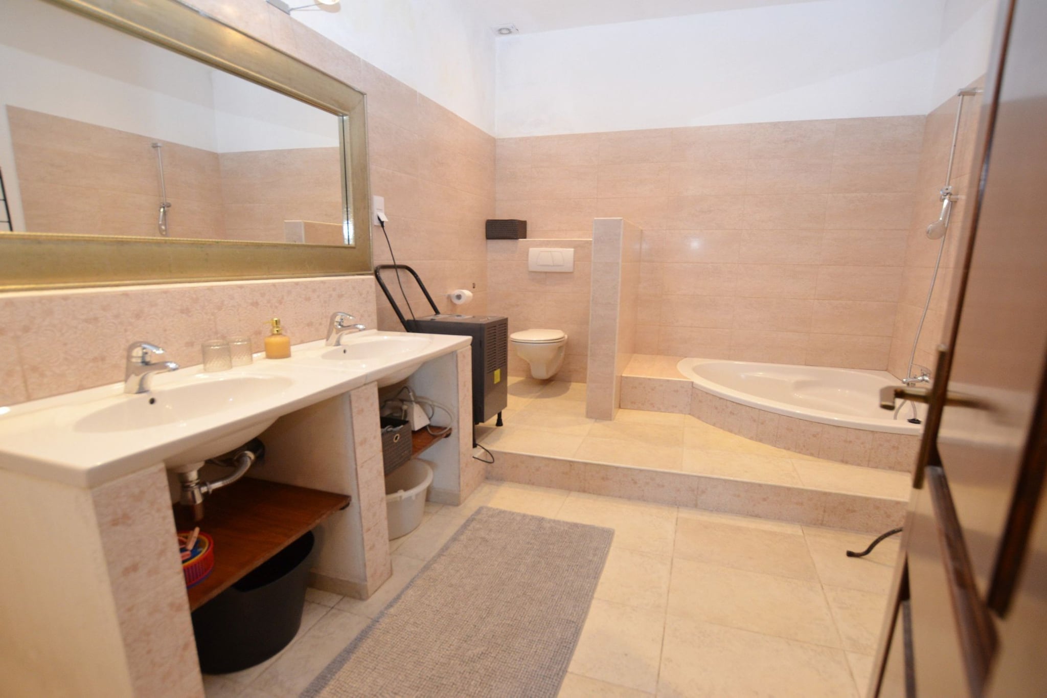 Waterside Cove Oasis Apartment Rovinj - One Bedroom Apartment with Sea View-Bathroom
