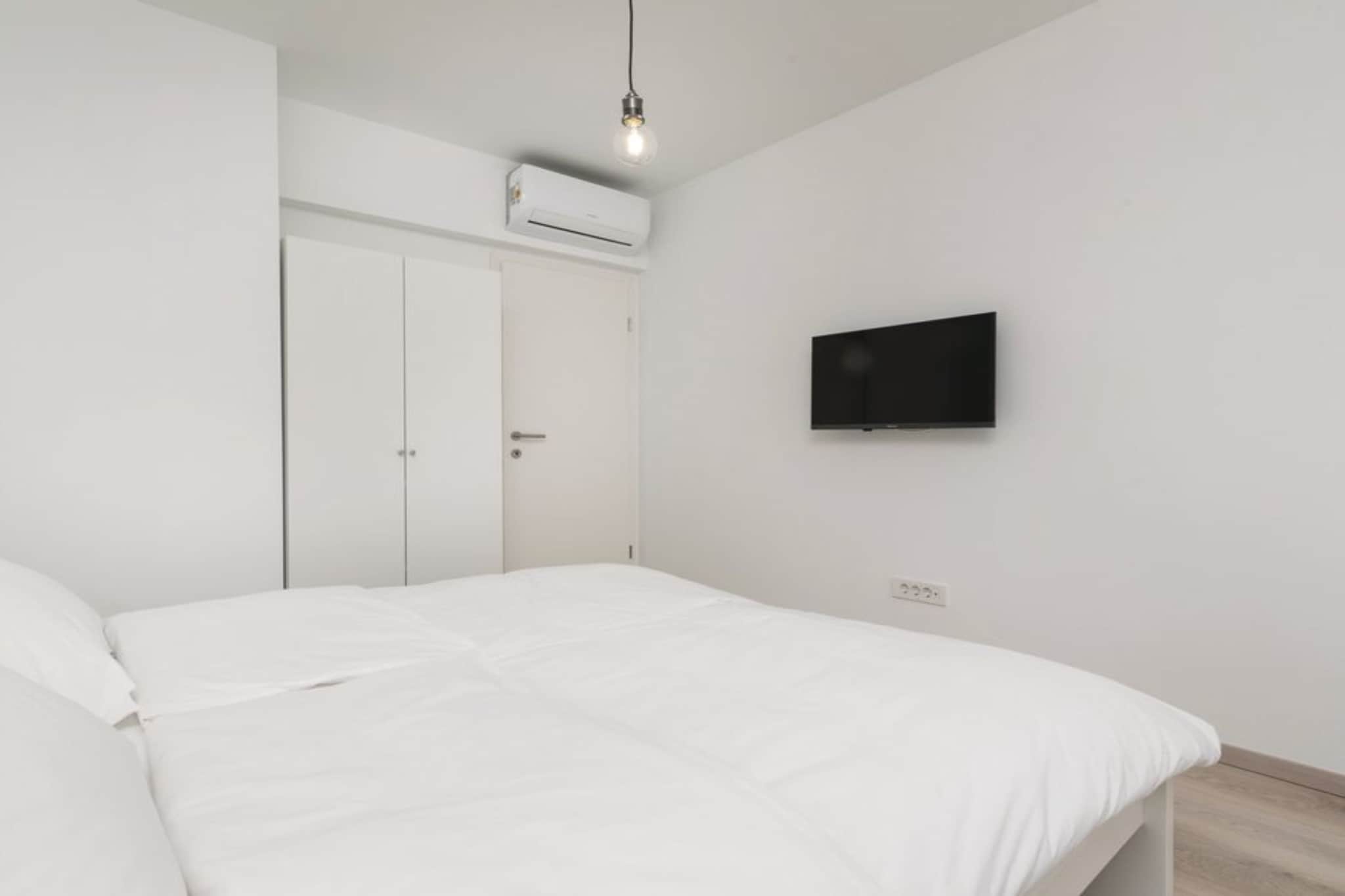 Holiday Home Arbaro - Three Bedroom Holiday Home with Pool-Slaapkamer