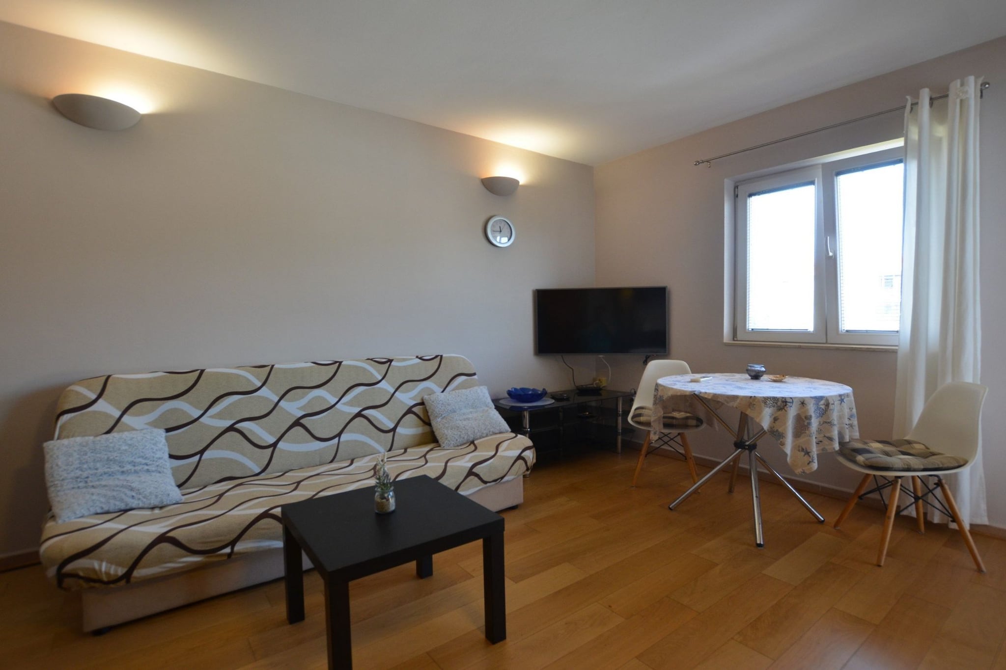 One Bedroom Apartment